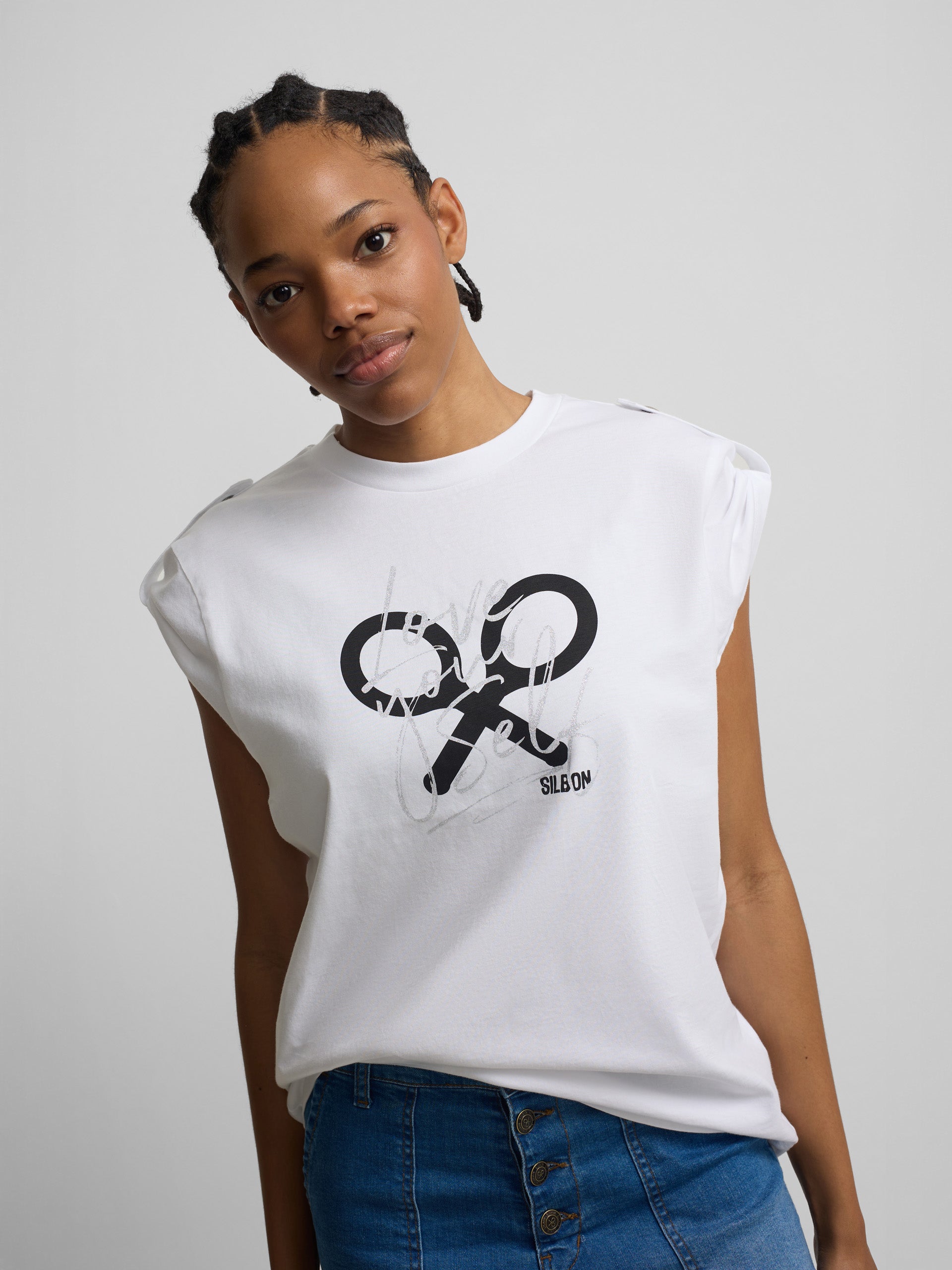 White women's roll-out sleeve t-shirt