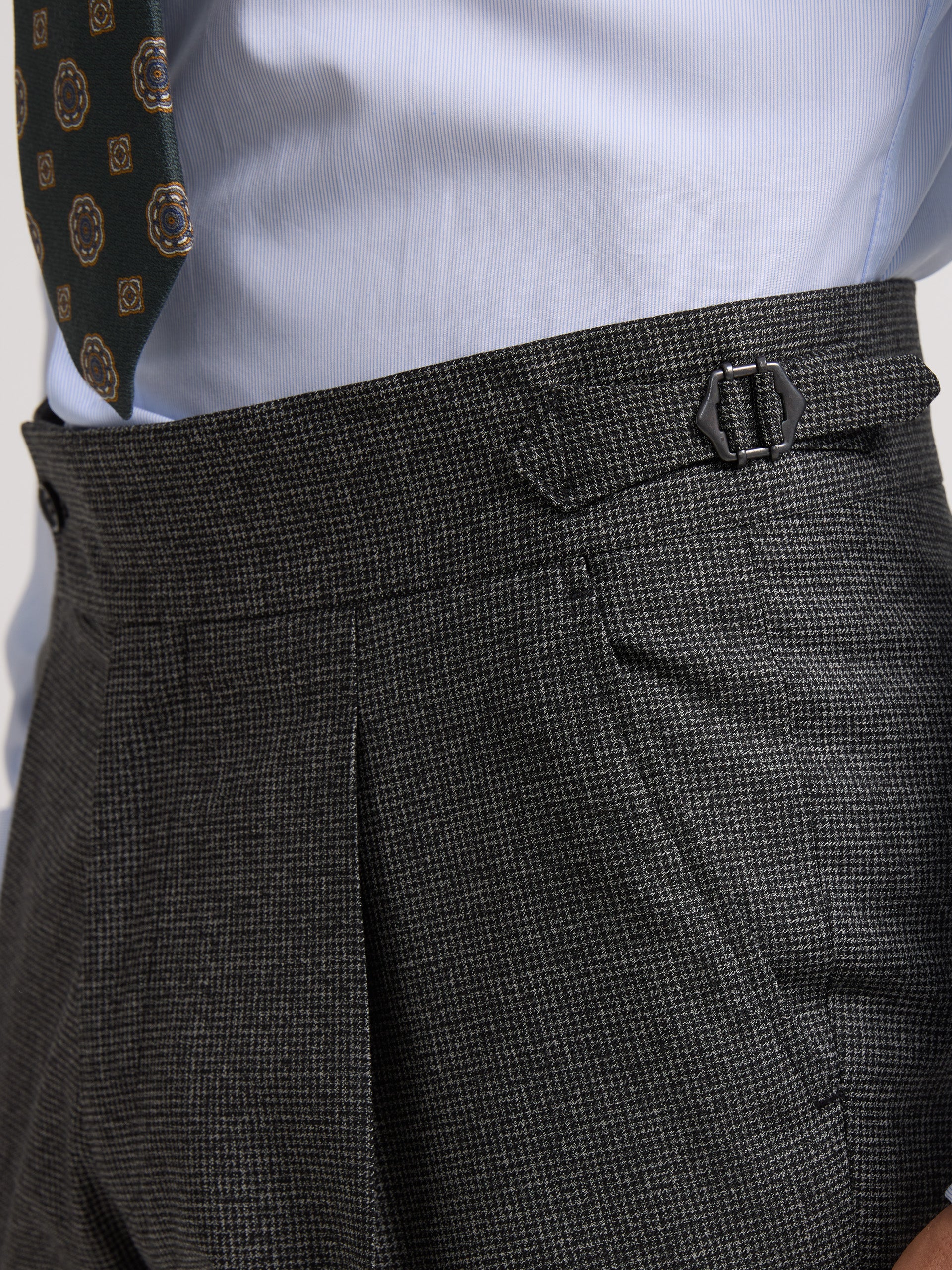 Pantalon de costume pied-de-poule gris