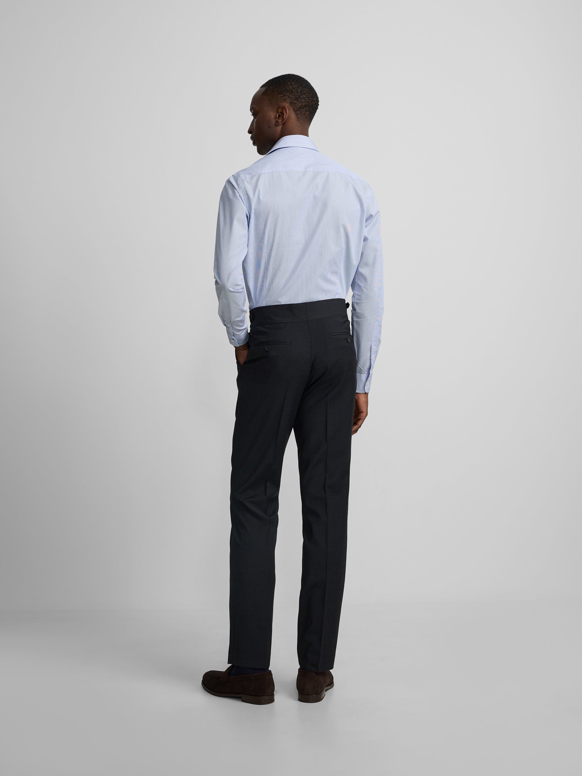 Calças de fato com pregas cinza escuro