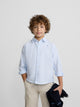 Camisa sport oxford kids celeste raya fina blanca