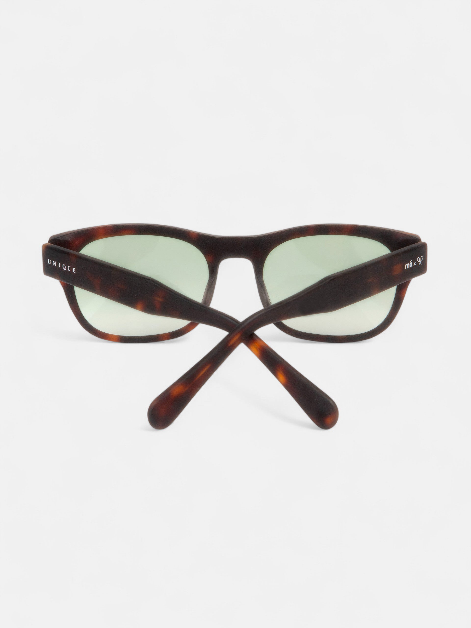 Lunettes de soleil MOxSILBON homme Unique écaille mate