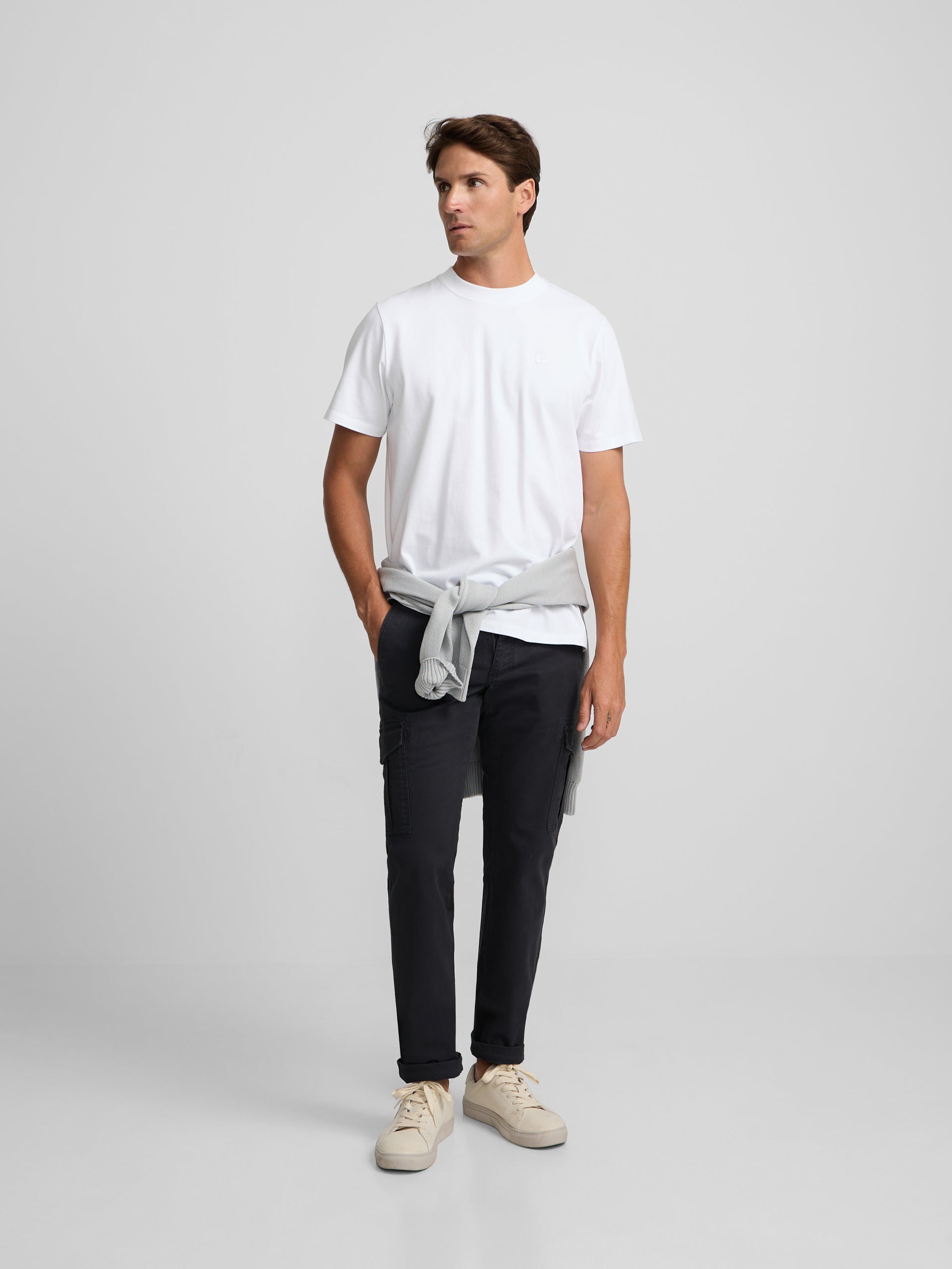 Camiseta lisa minilogo parche blanco