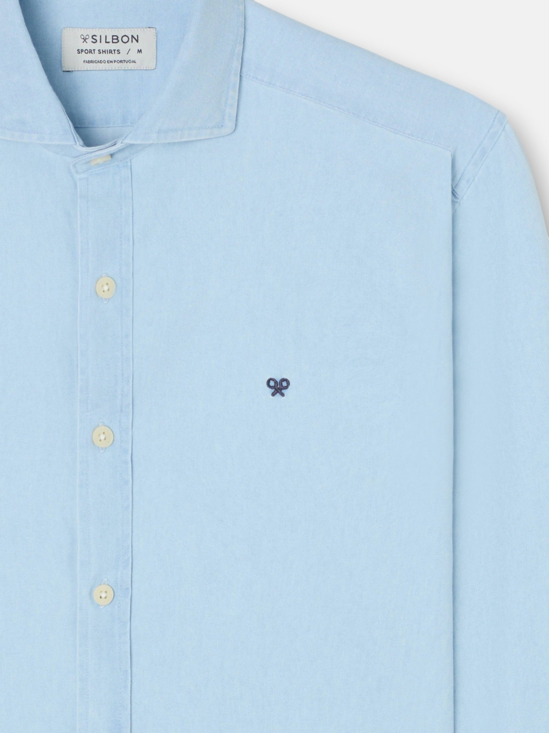 Chemise sport en denim col cutaway bleu clair