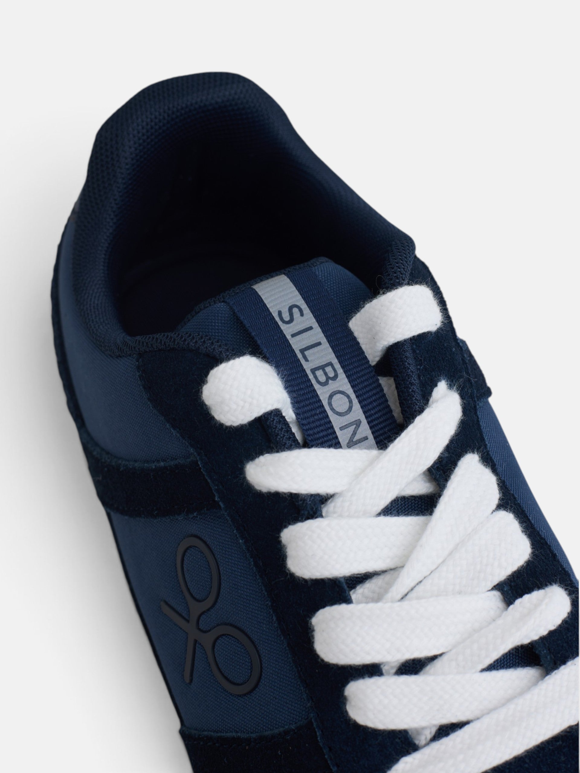 Zapatilla urban style azul marino
