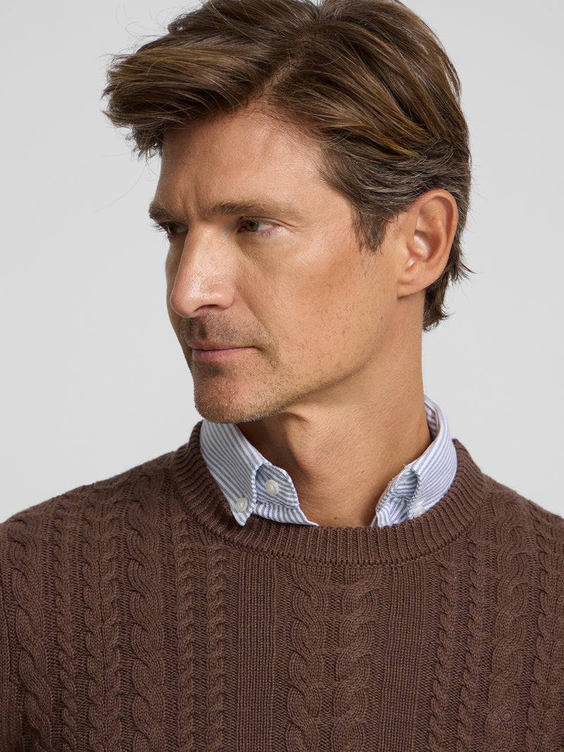 Pull torsadé marron