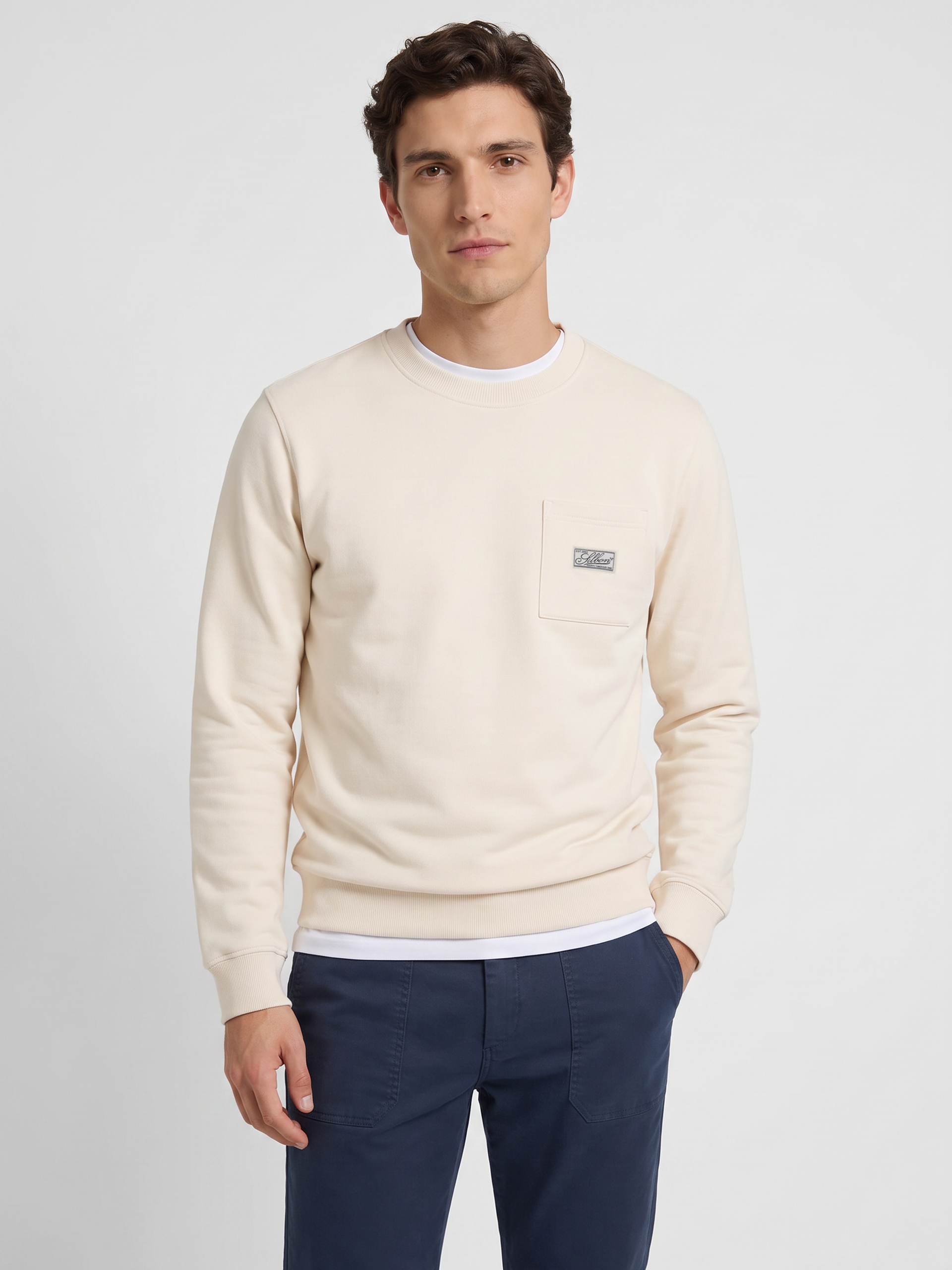 Sweat-shirt poche étiquette crème