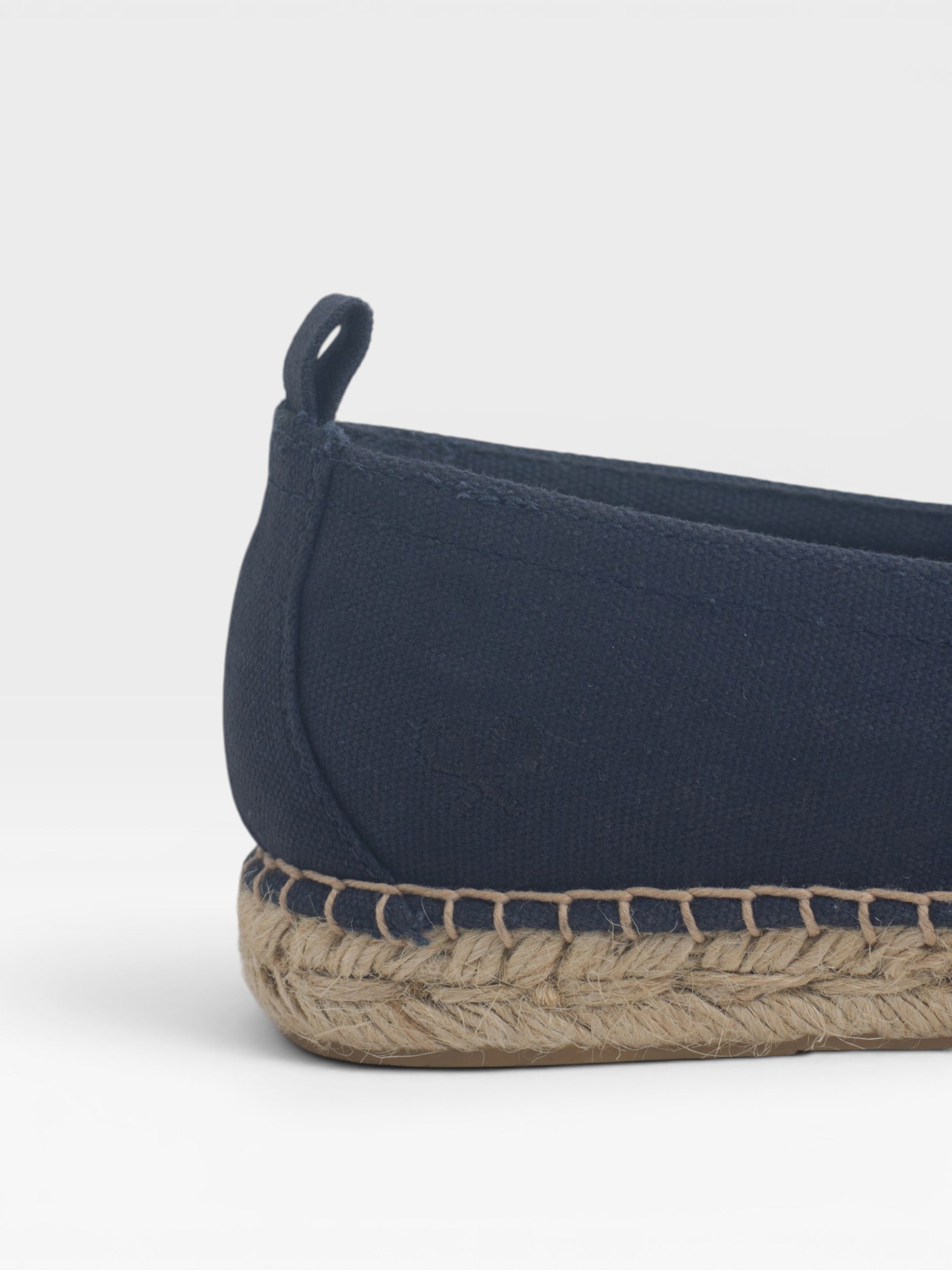 Espadrille à boucle bleue