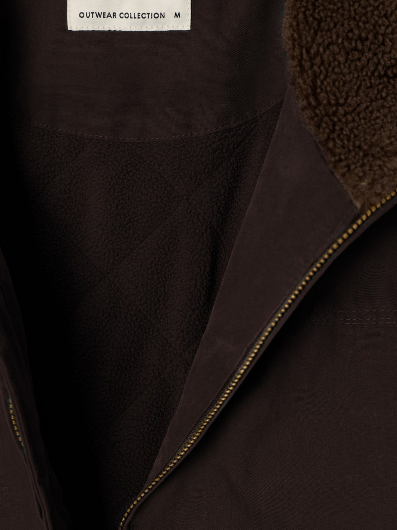 Chaqueta desgastada cuello borreguito marron