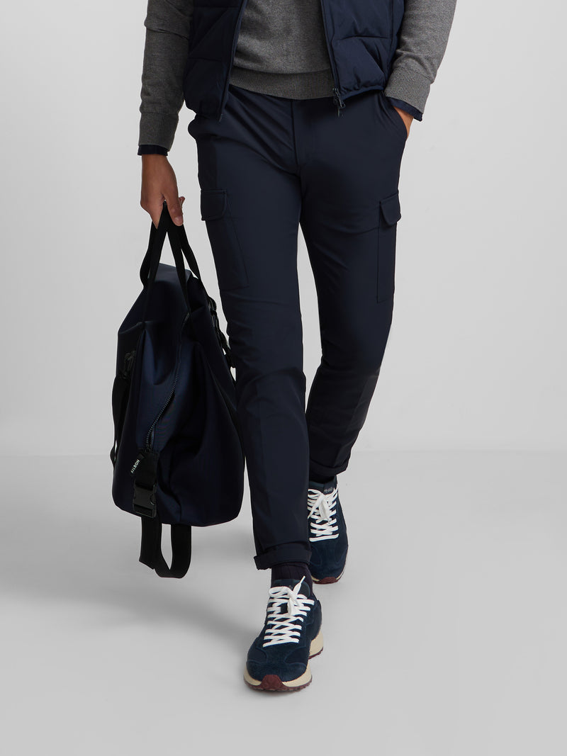 Pantalon cargo sport technique bleu marine