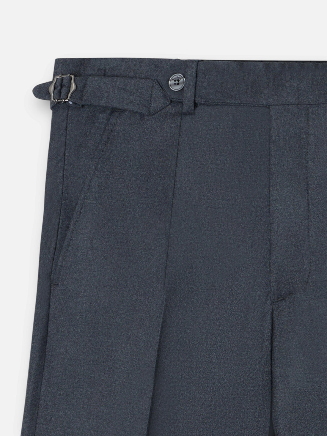 Pantalon unique pinzas liso gris
