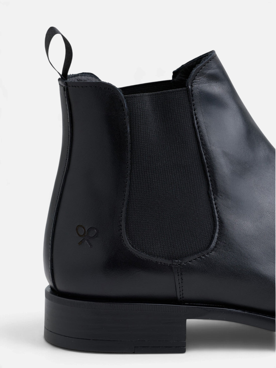 Bota chelsea unique piel negra