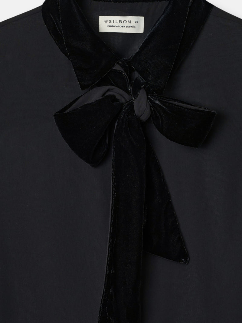 Camisa lazada terciopelo gasa negro