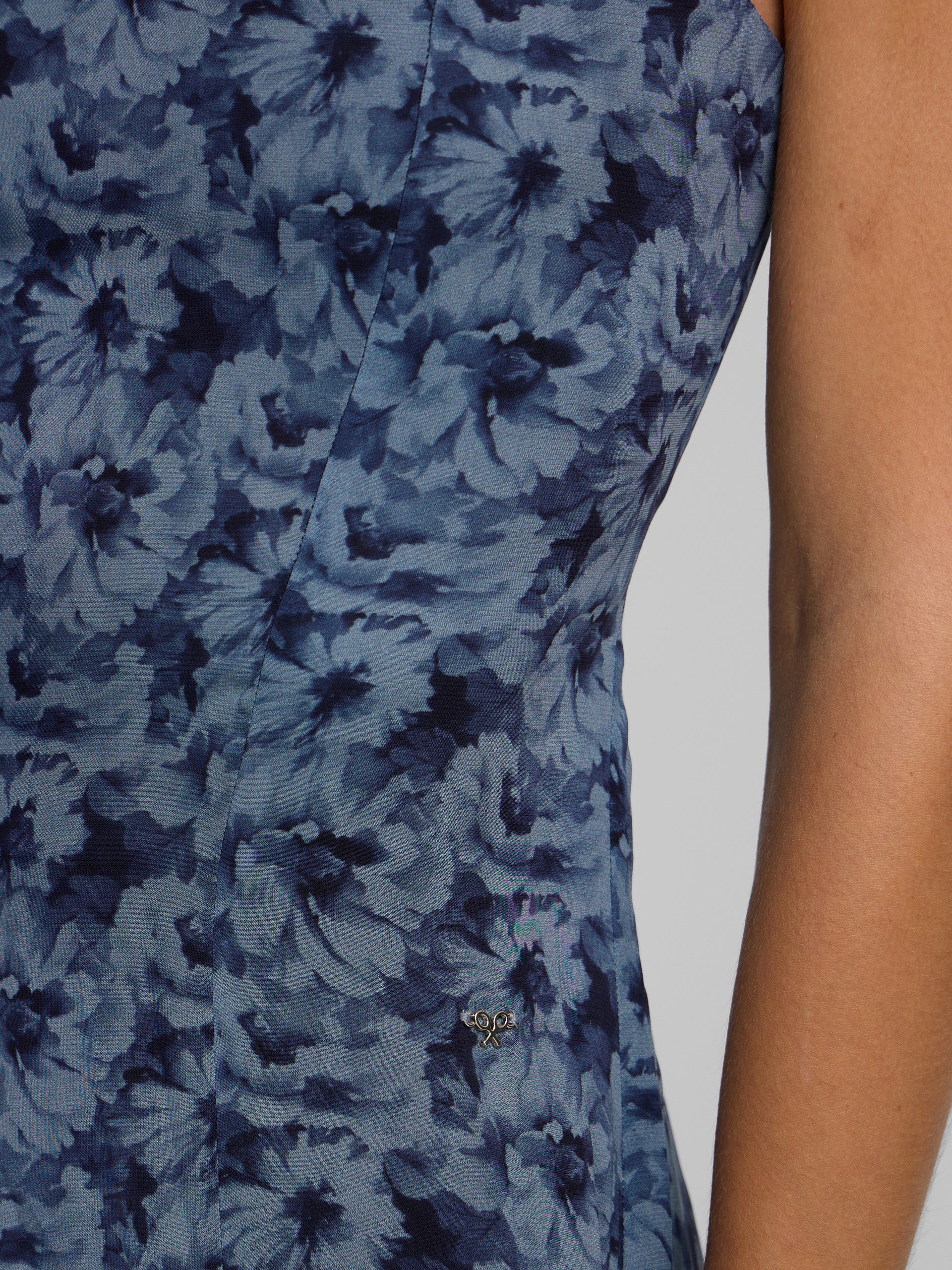 Vestido largo palabra de honor flores azul