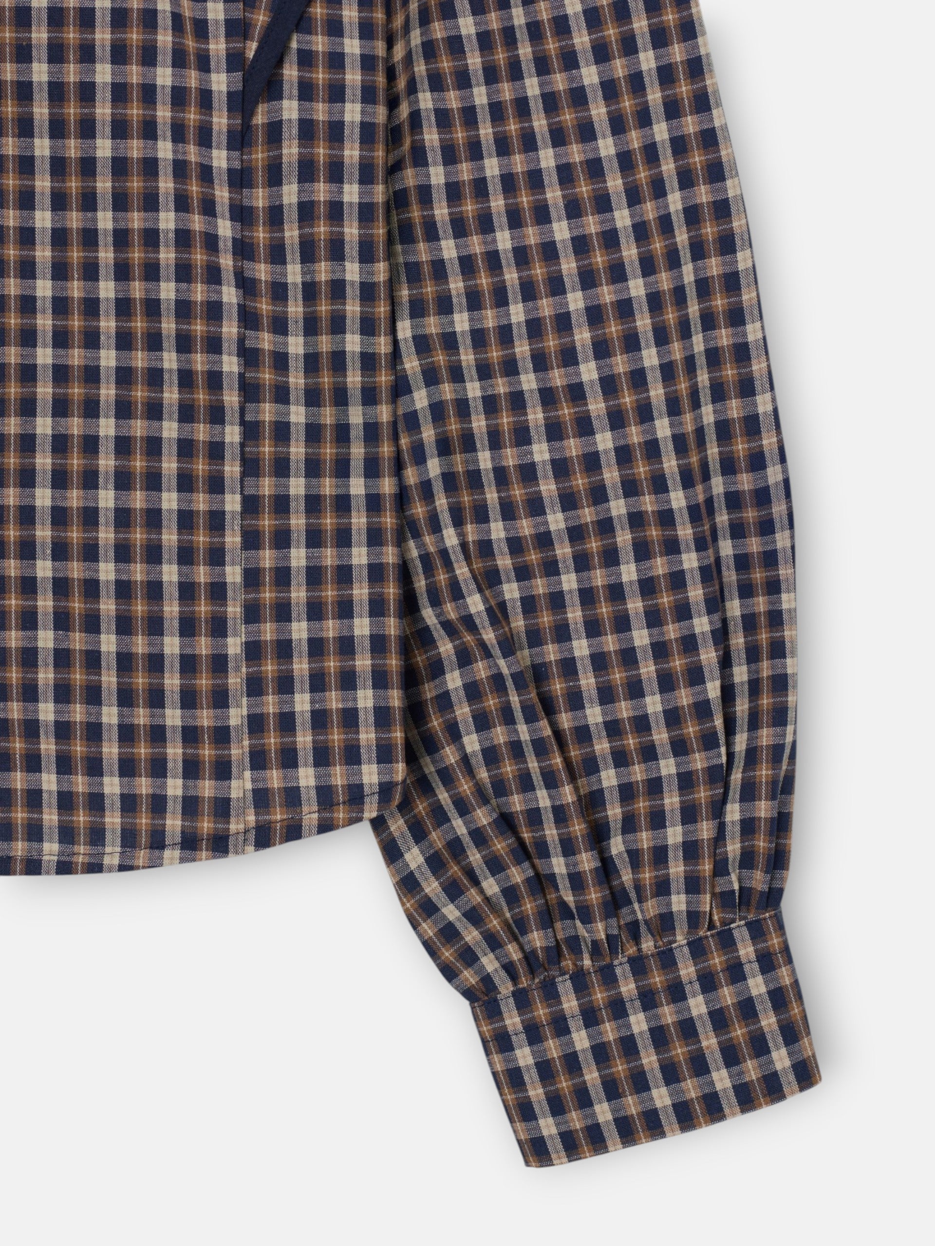 Chemise structurée à carreaux bleus et marron