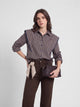 Chemise structurée à carreaux bleus et marron
