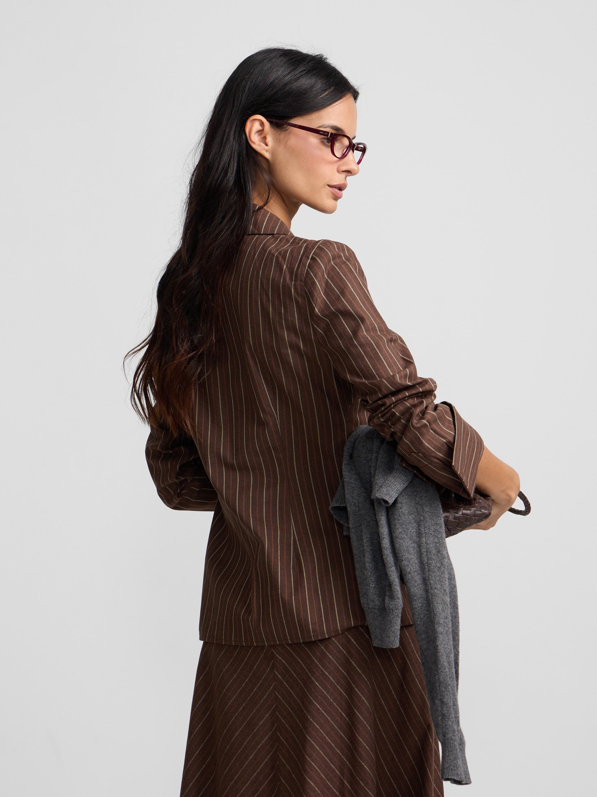 Blusa cuello solapas rayas marron