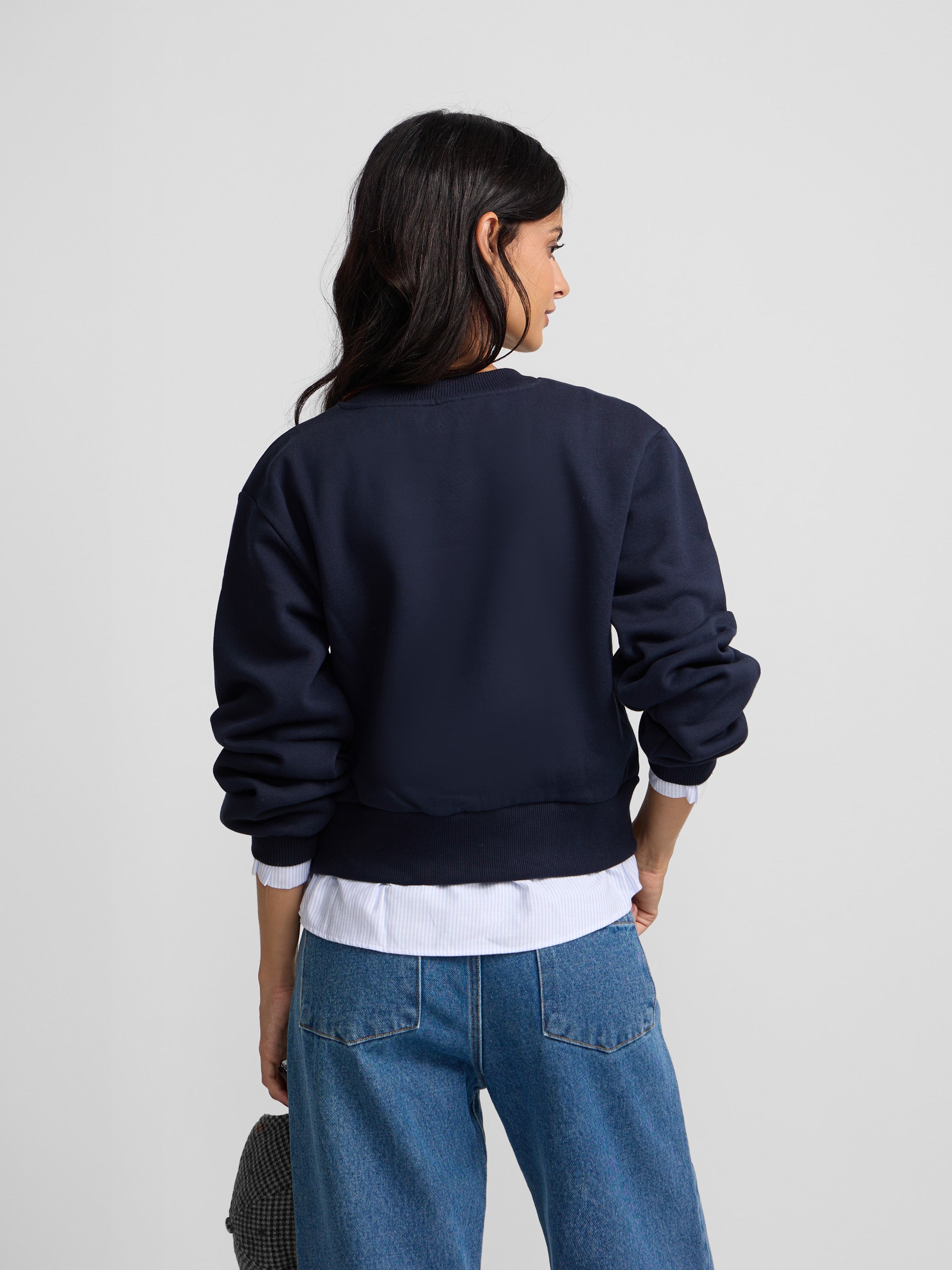 Women's sweatshirt with navy shirt-style hem