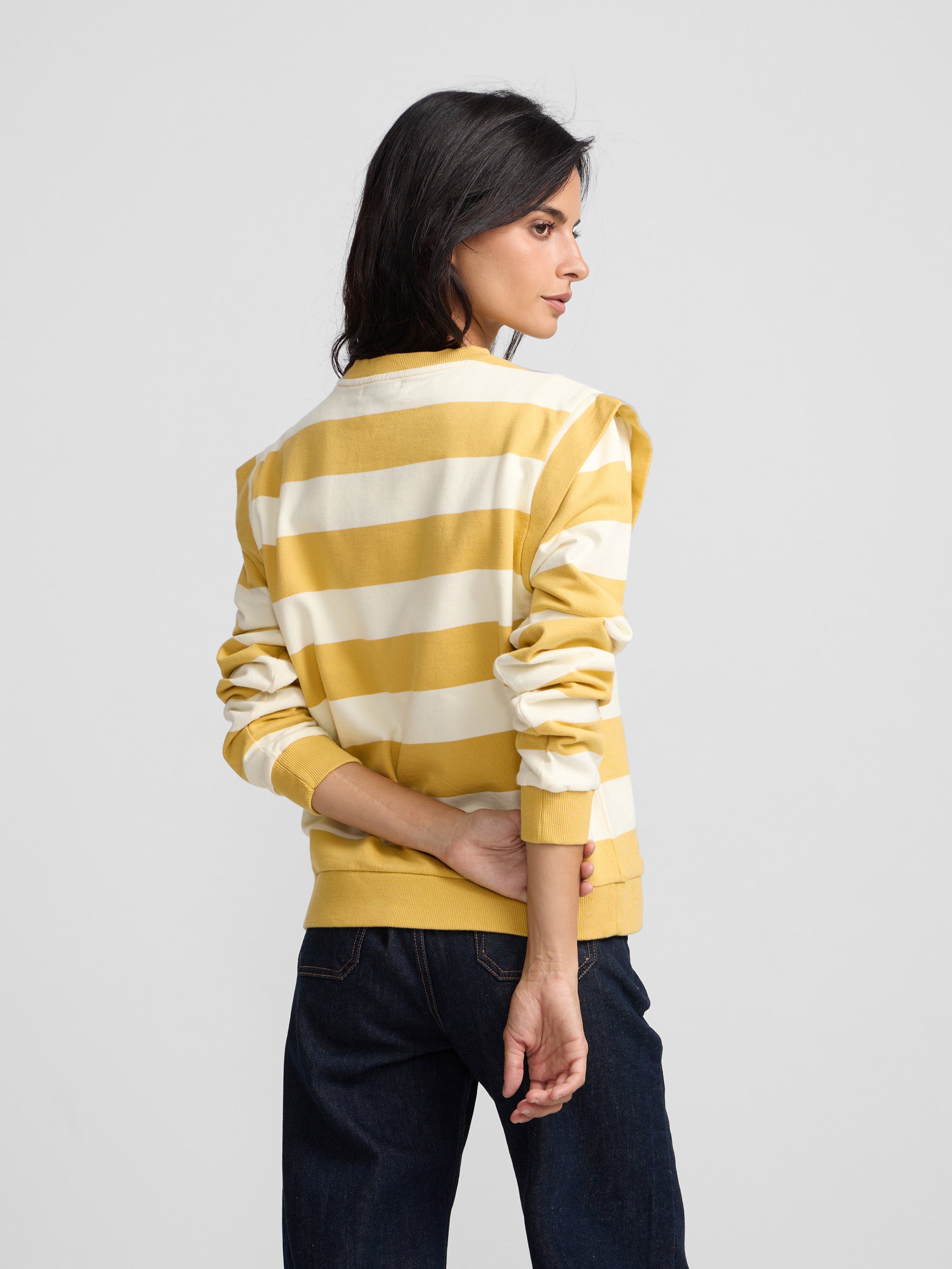 Sudadera hombreras rayas mostaza y crudo