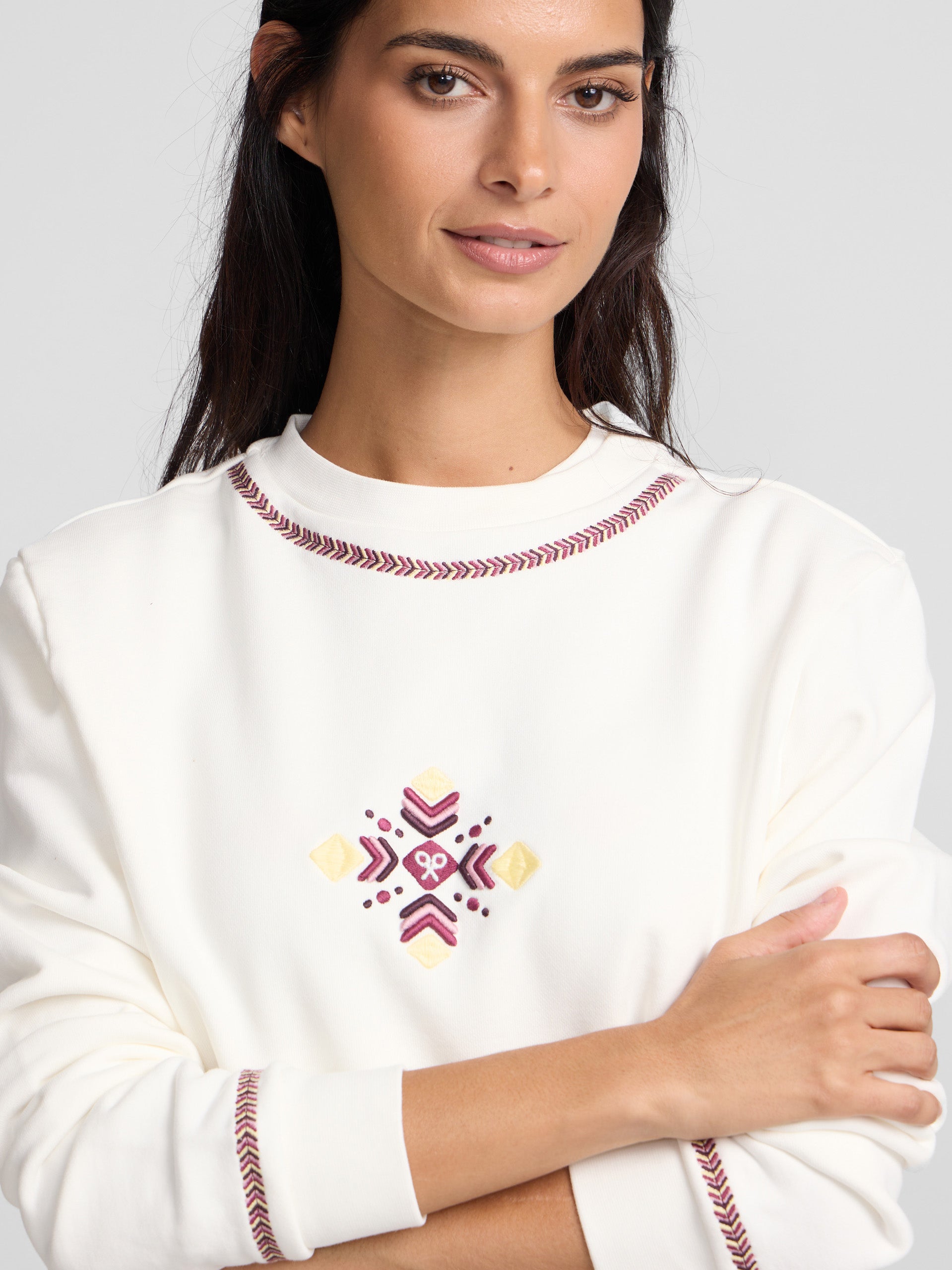Sweat-shirt femme broderie ethnique écru