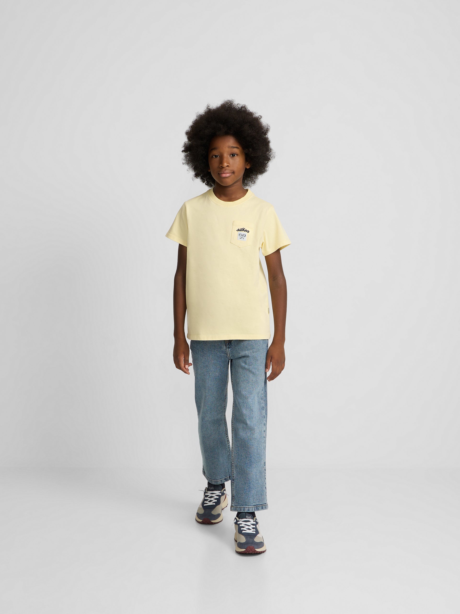 Kids T-shirt with yellow label pocket