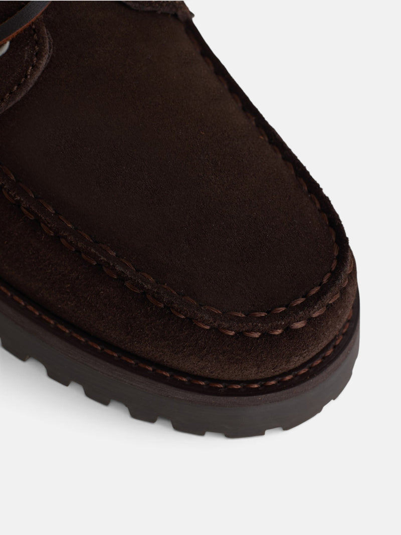 Kids' sporty nautical brown suede shoe