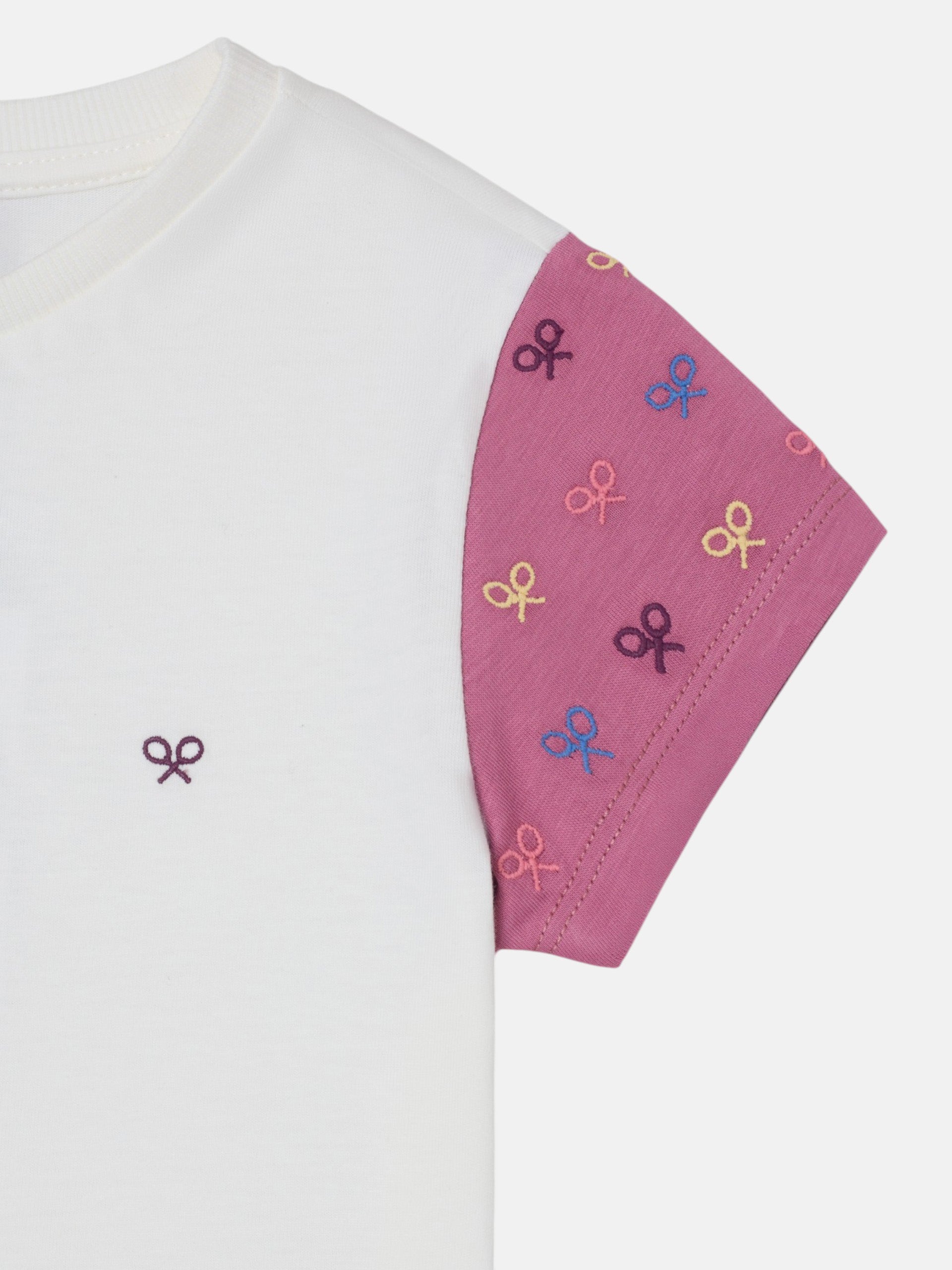 Camiseta girl raquetas mangas rosas blanco