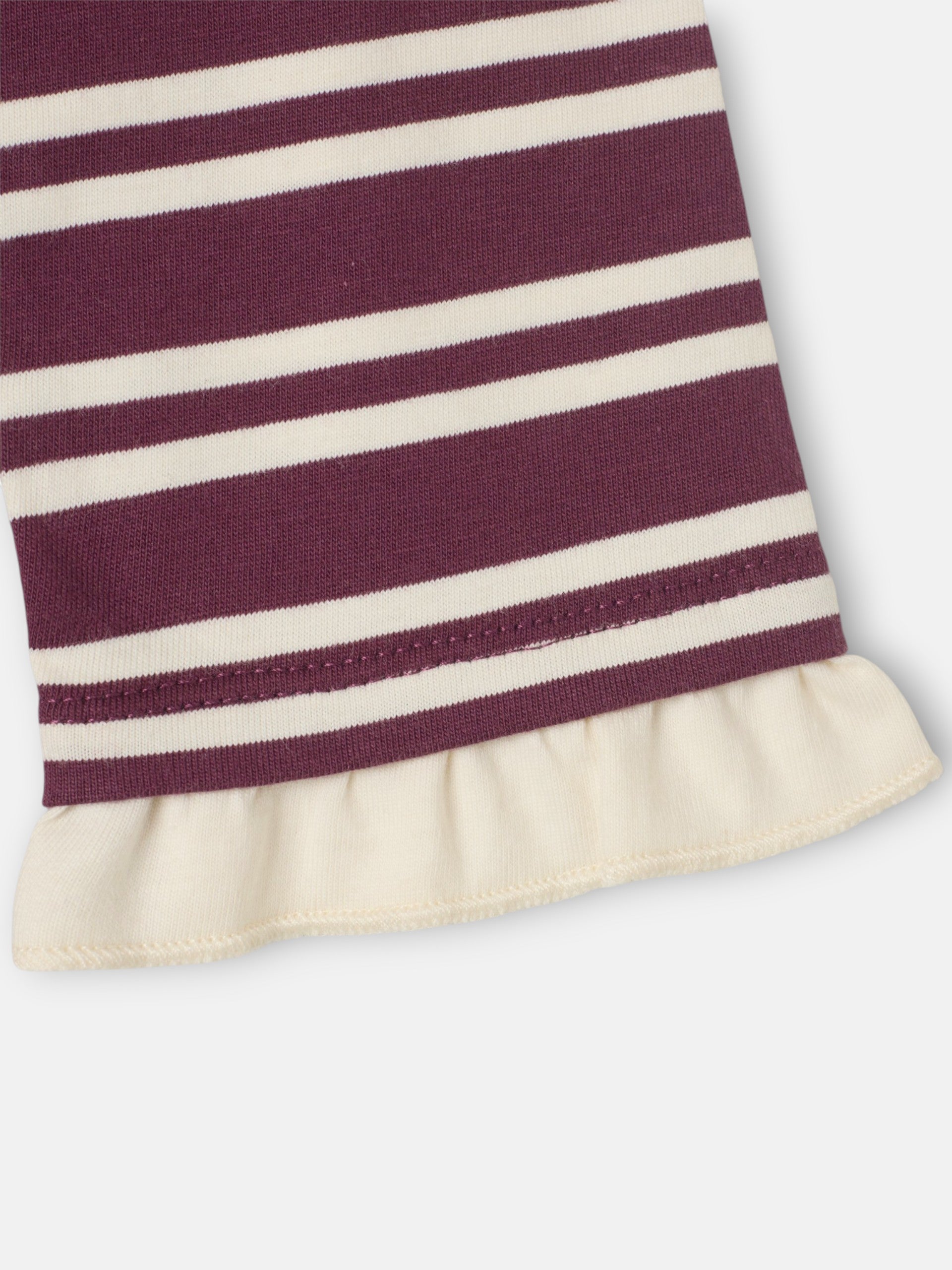 Camiseta girl cuello volante rayas granate y crudo