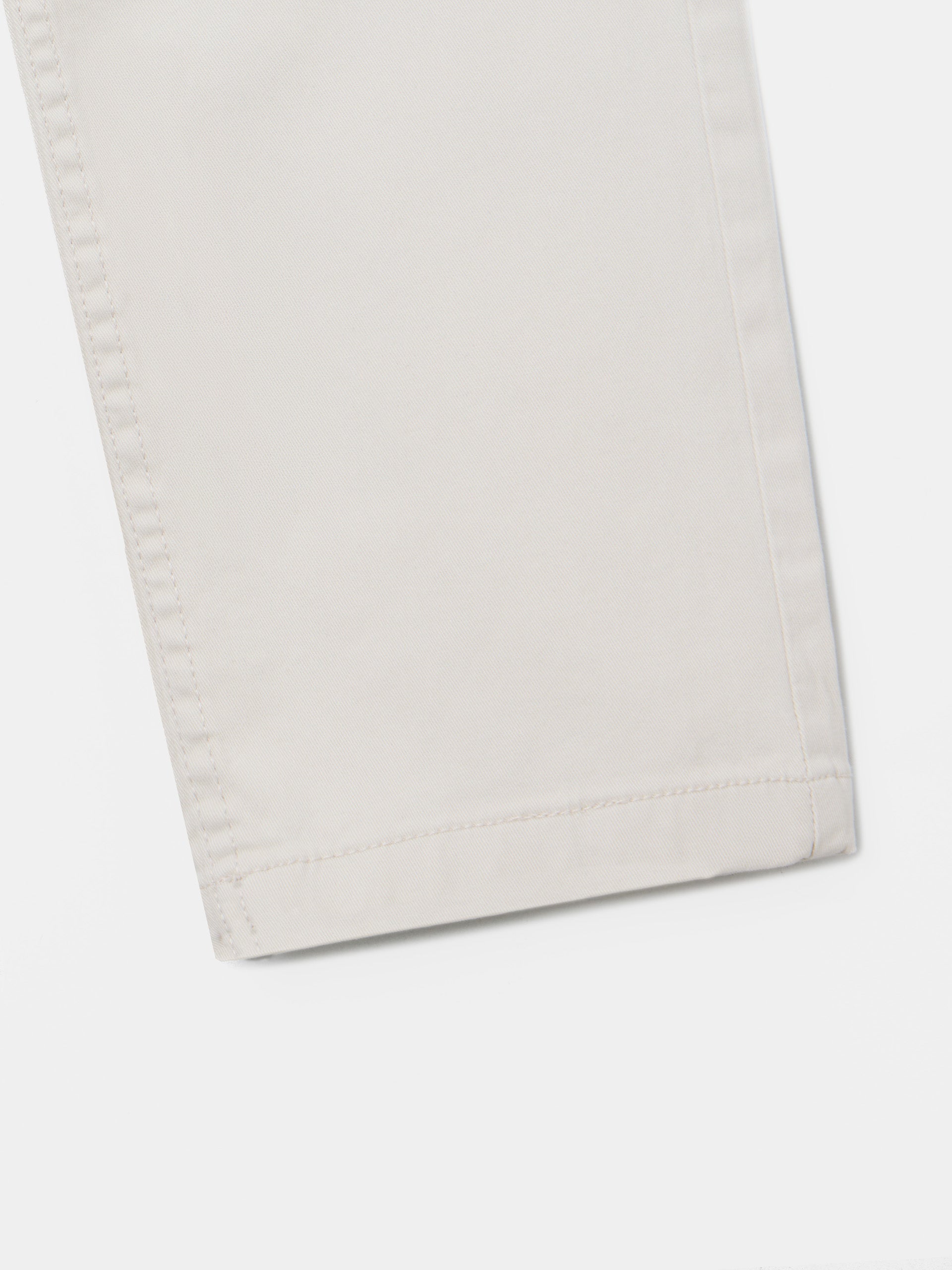 Pantalon sport cinco bolsillos piedra