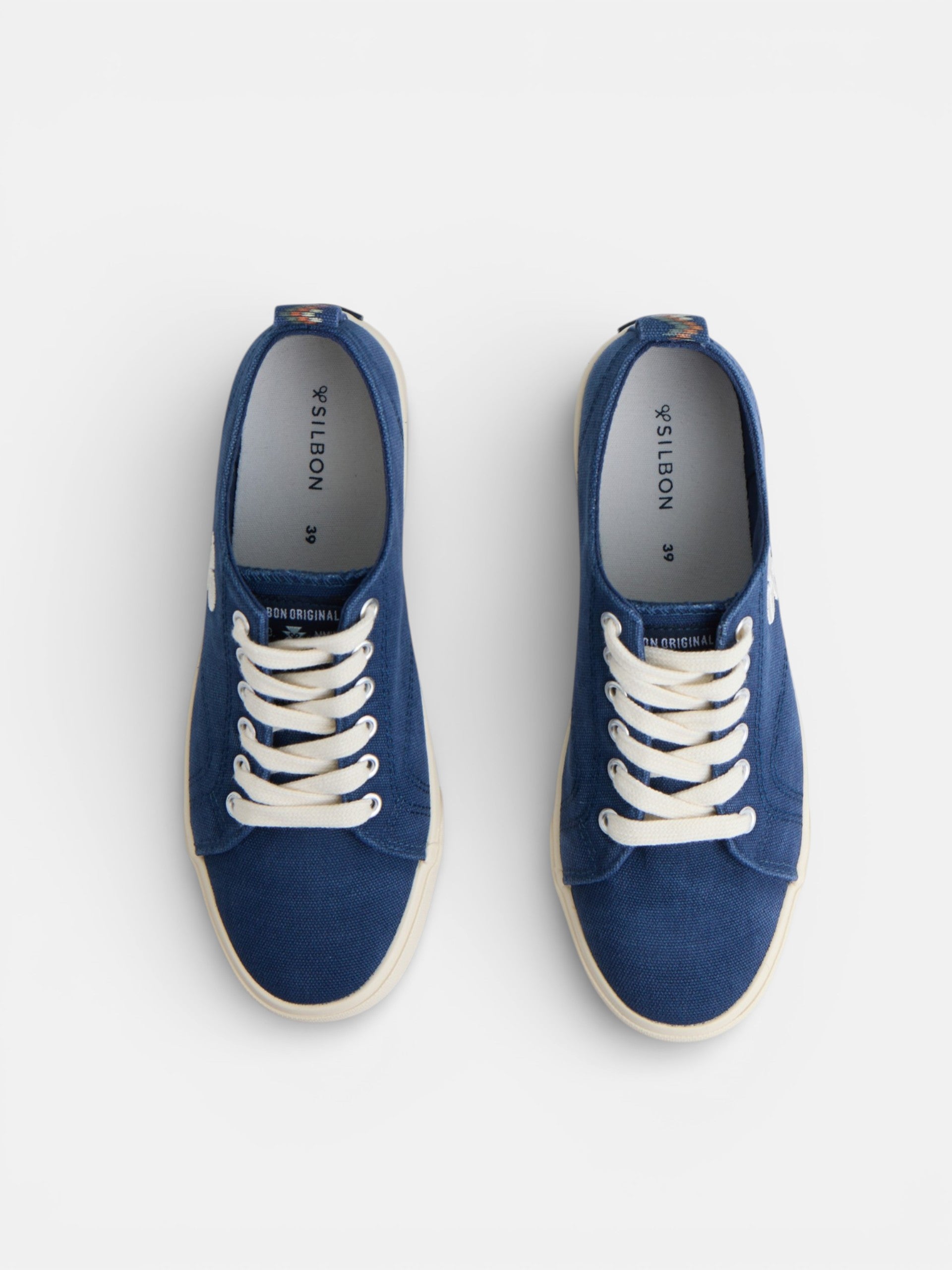 Classic navy blue canvas sneaker