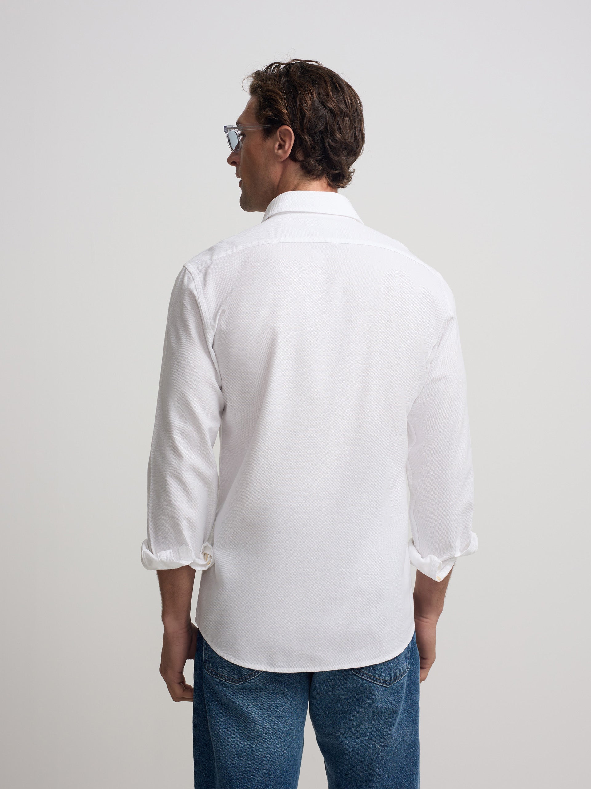 Camisa sport estructura logo blanco