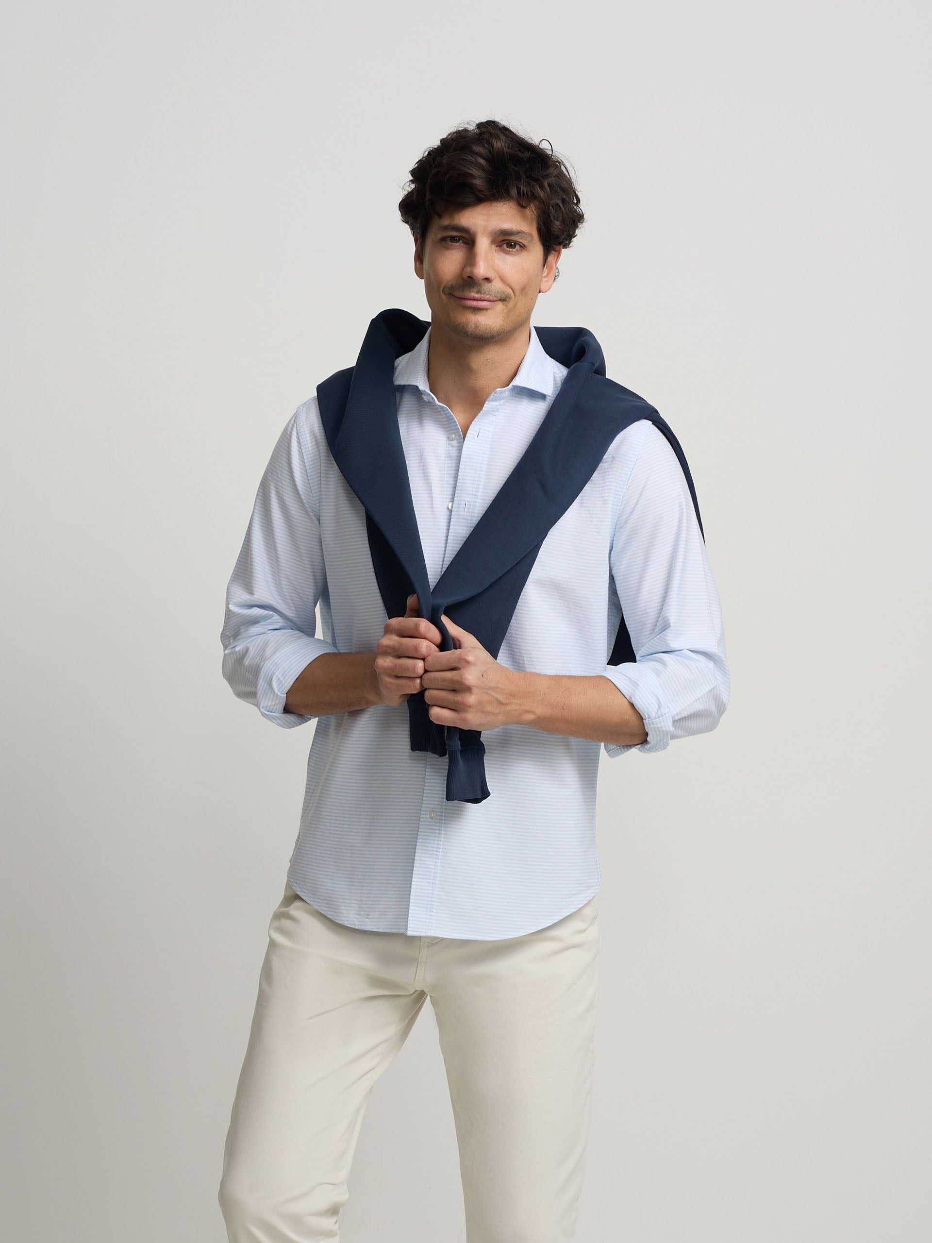 Camisa sport oxford rayas horizontales celeste