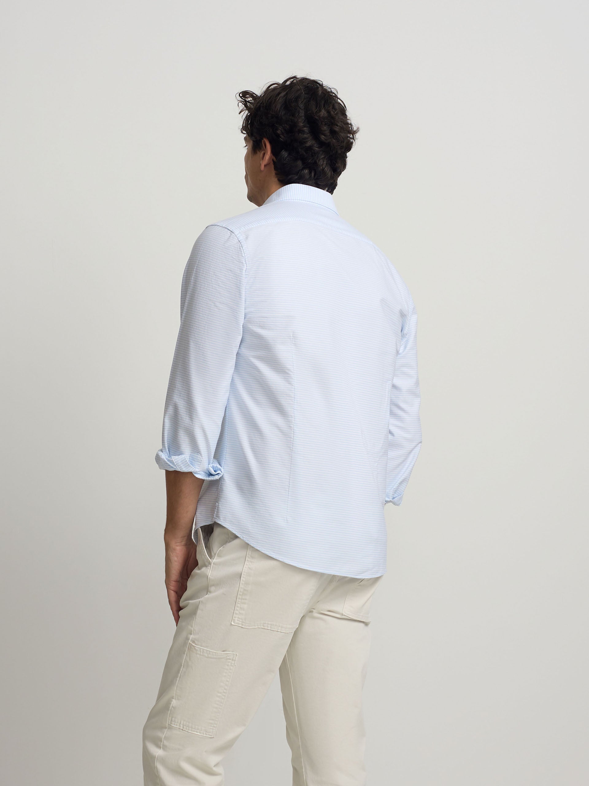 Camisa sport oxford rayas horizontales celeste
