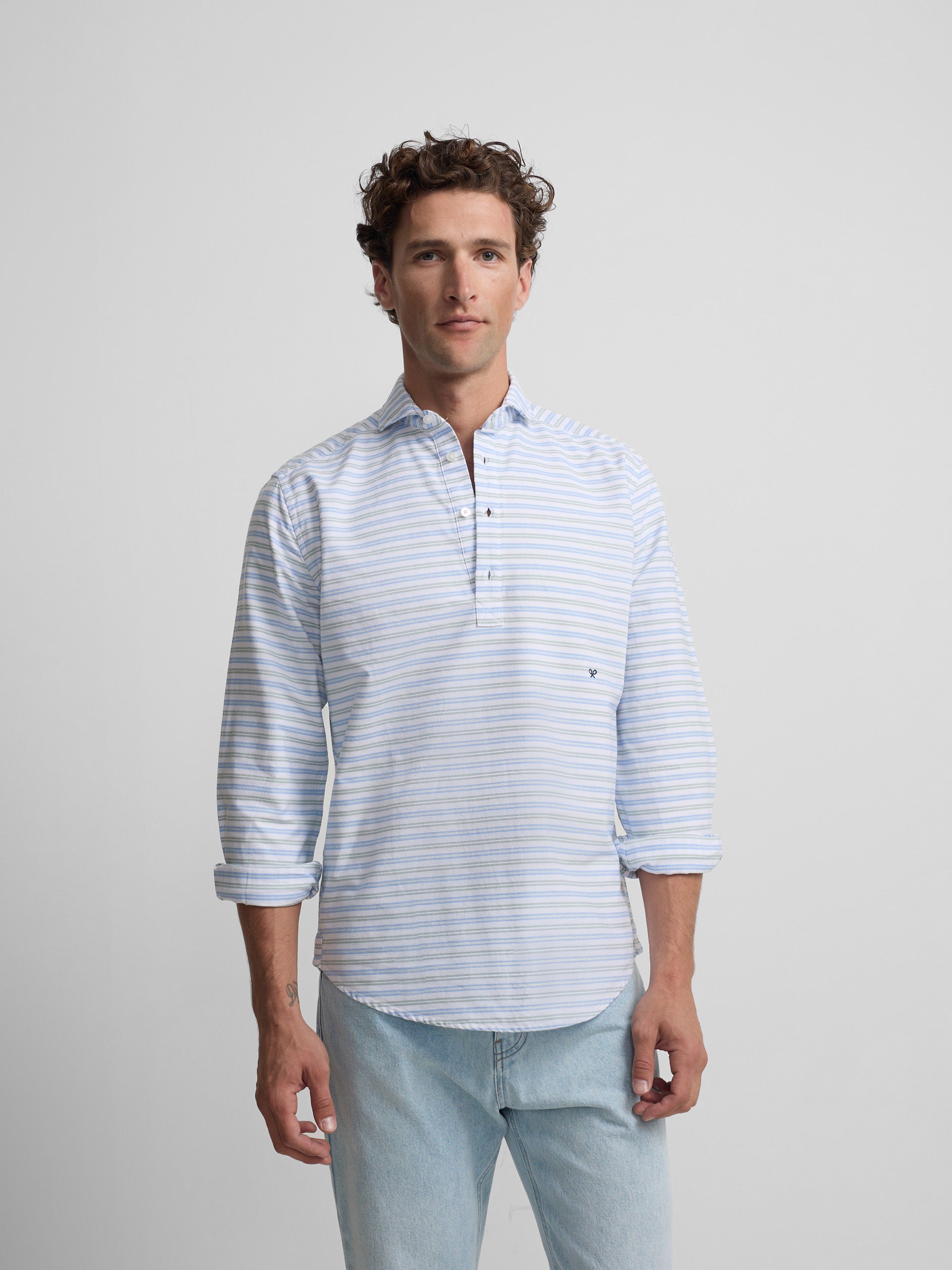 Polera sport oxford rayas multicolor azul verde