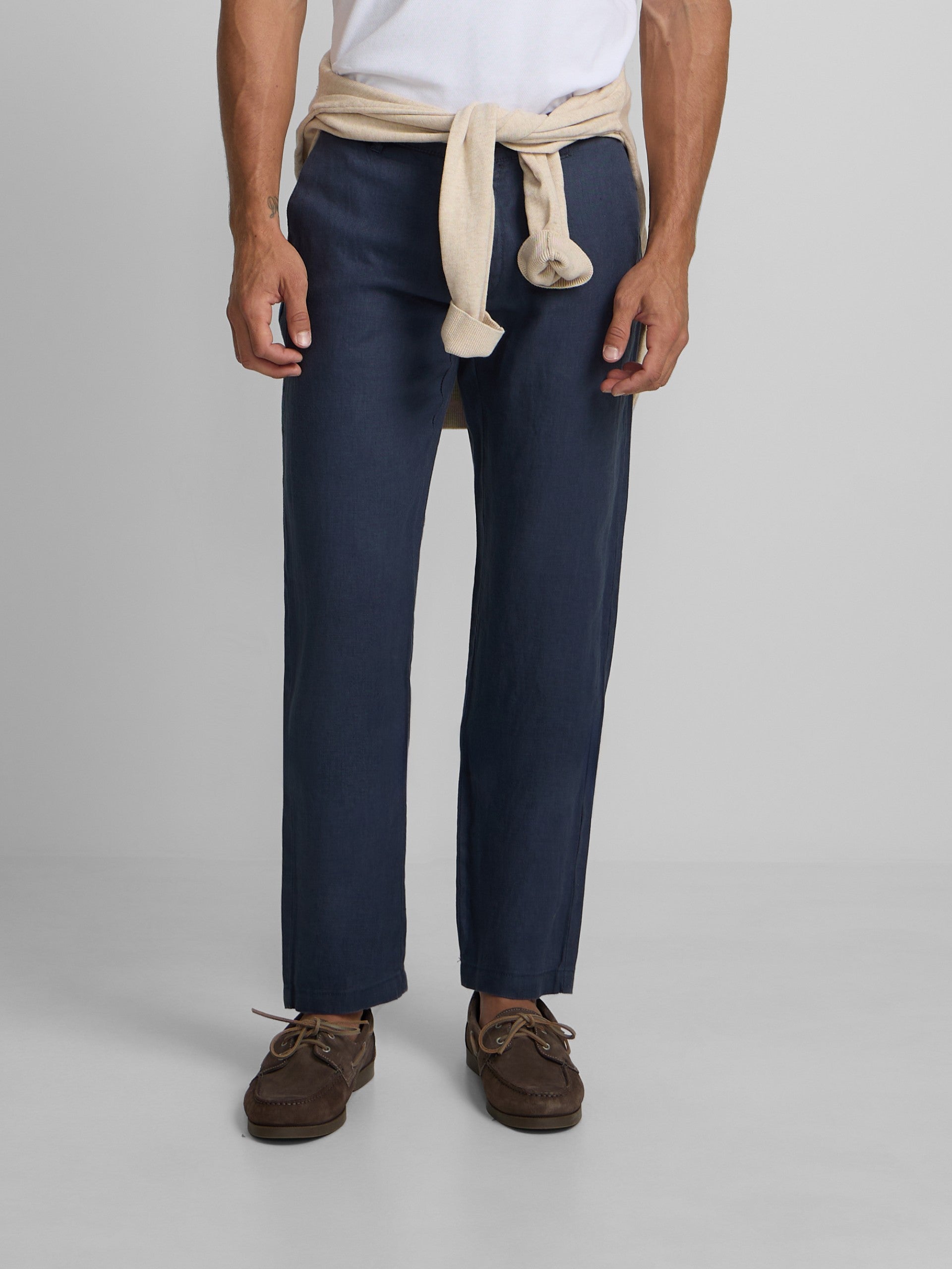 Pantalon chino sport en lin bleu indigo