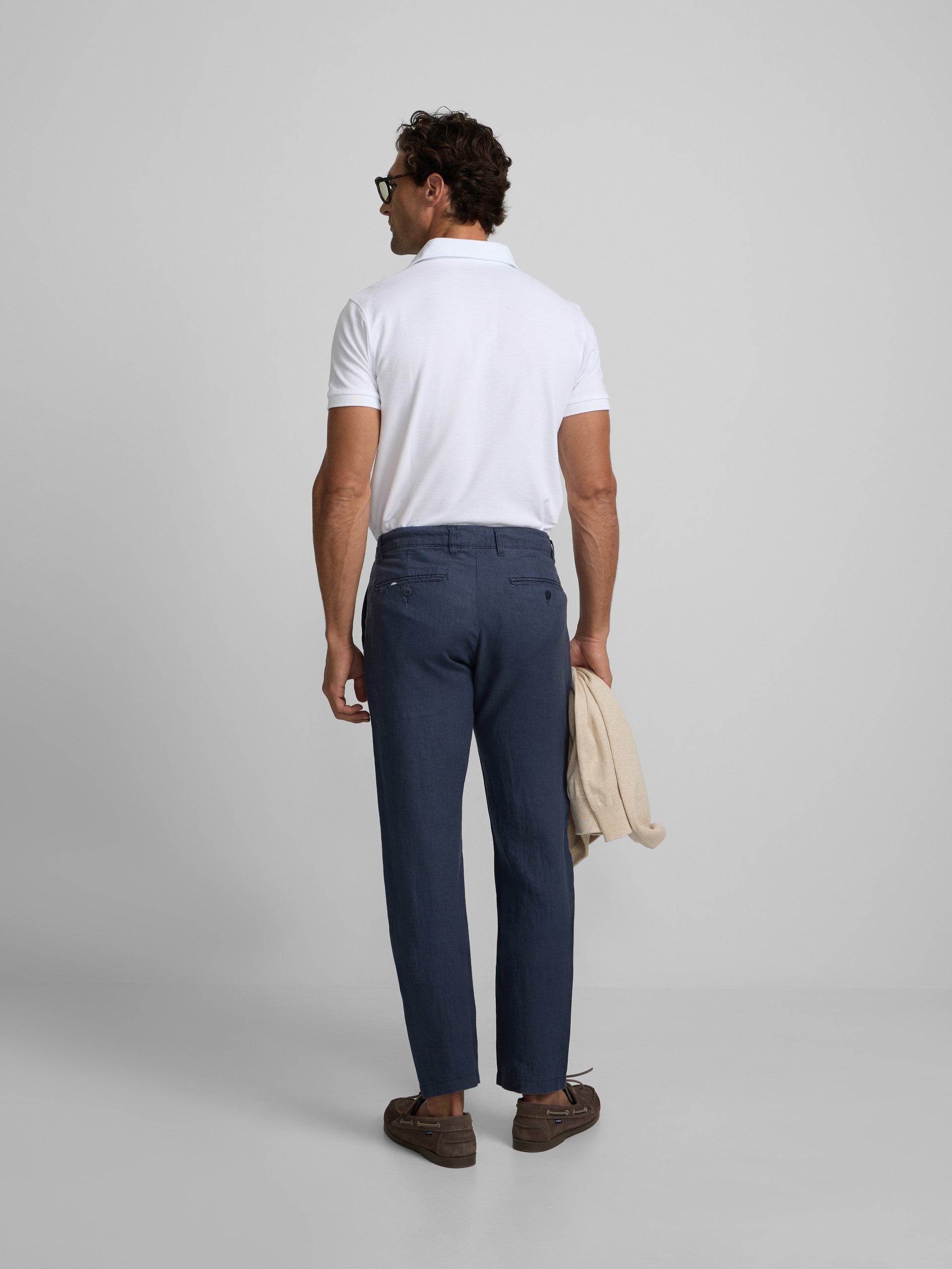 Pantalon chino sport en lin bleu indigo