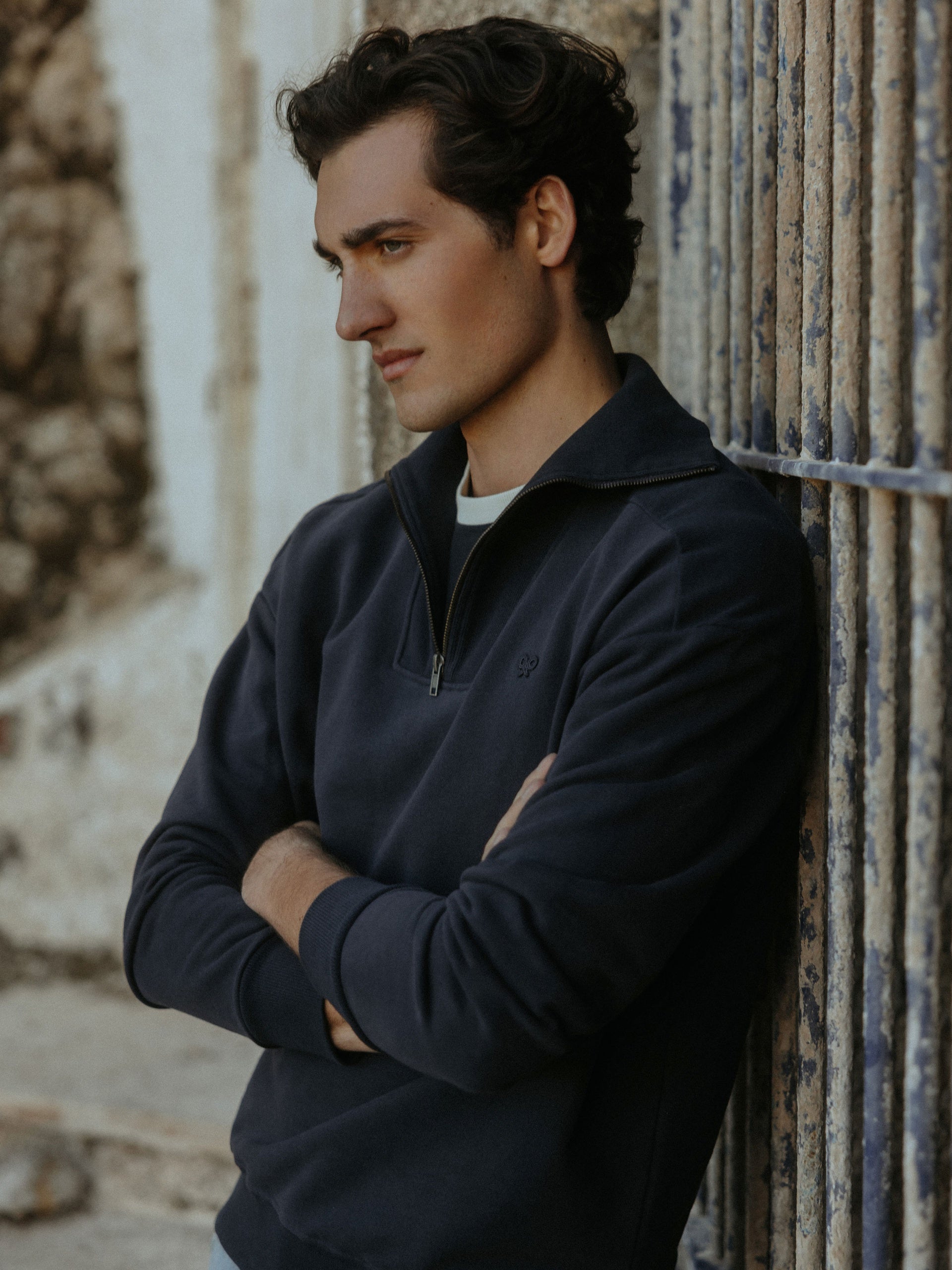 Navy blue cruise half-zip sweatshirt
