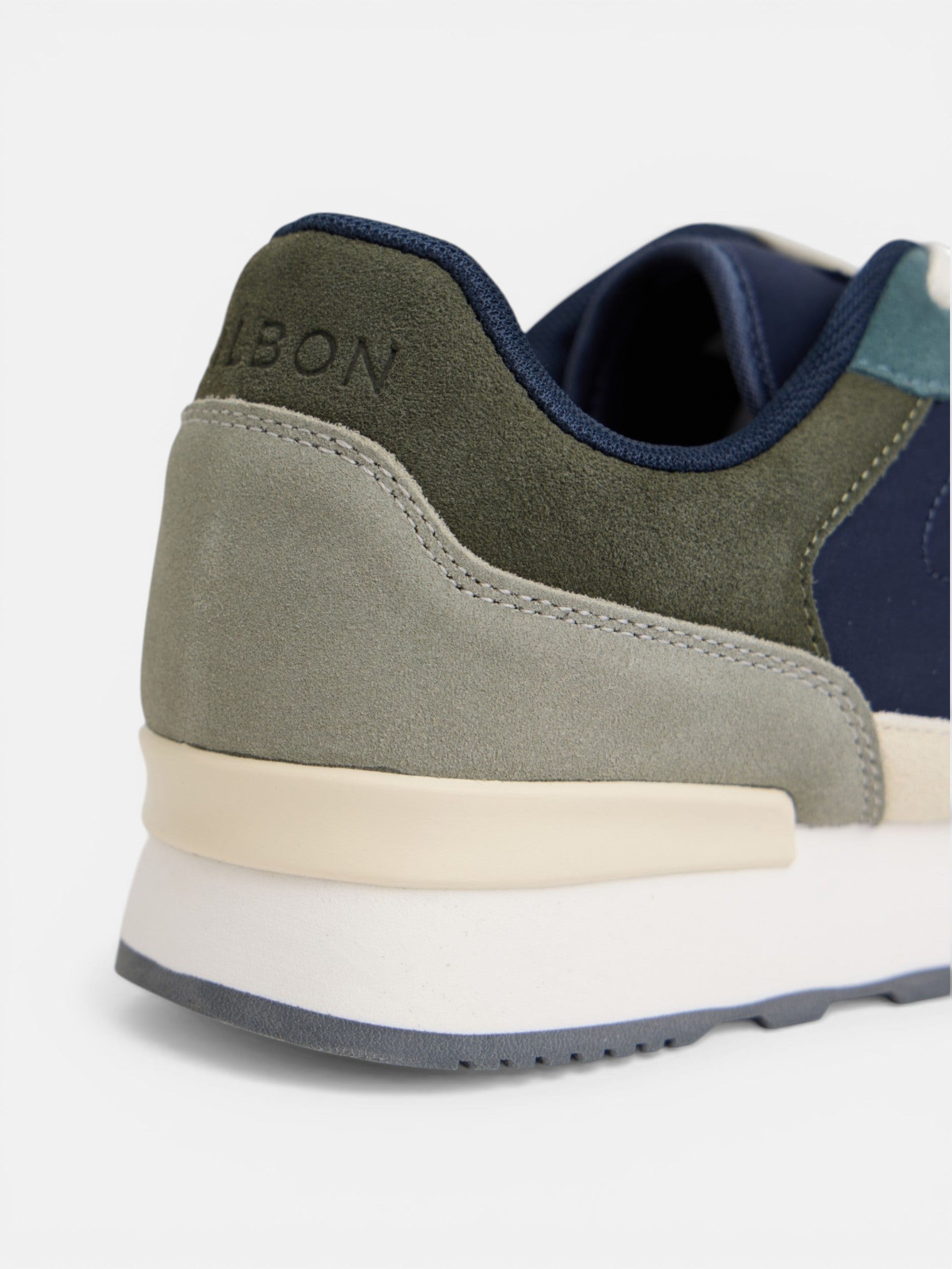 Baskets style running bleu marine