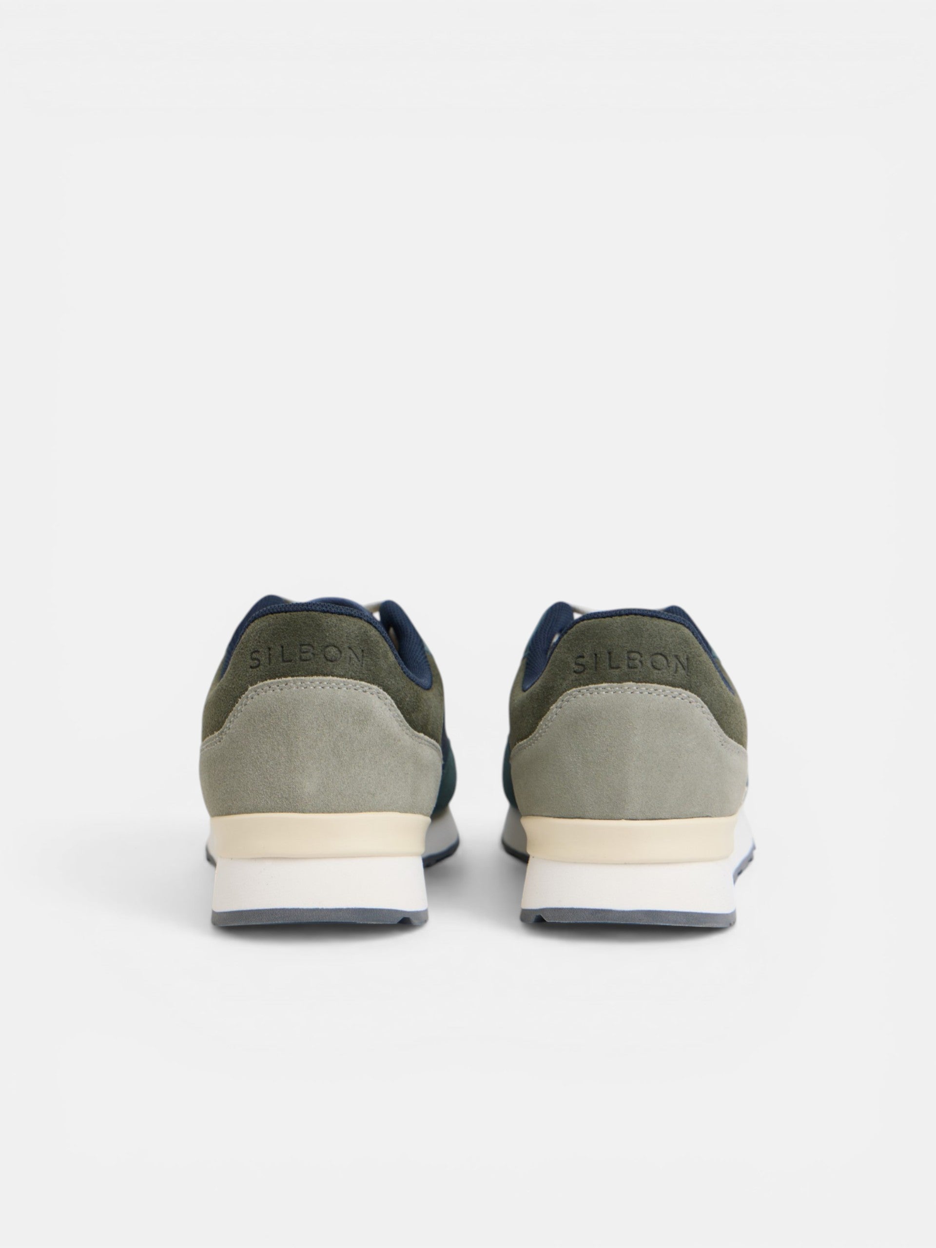 Baskets style running bleu marine
