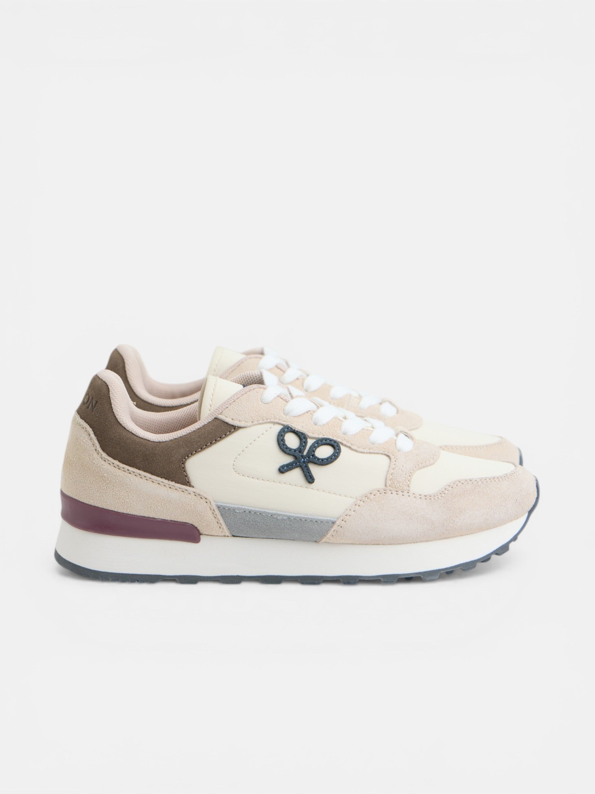 Zapatilla running style beige