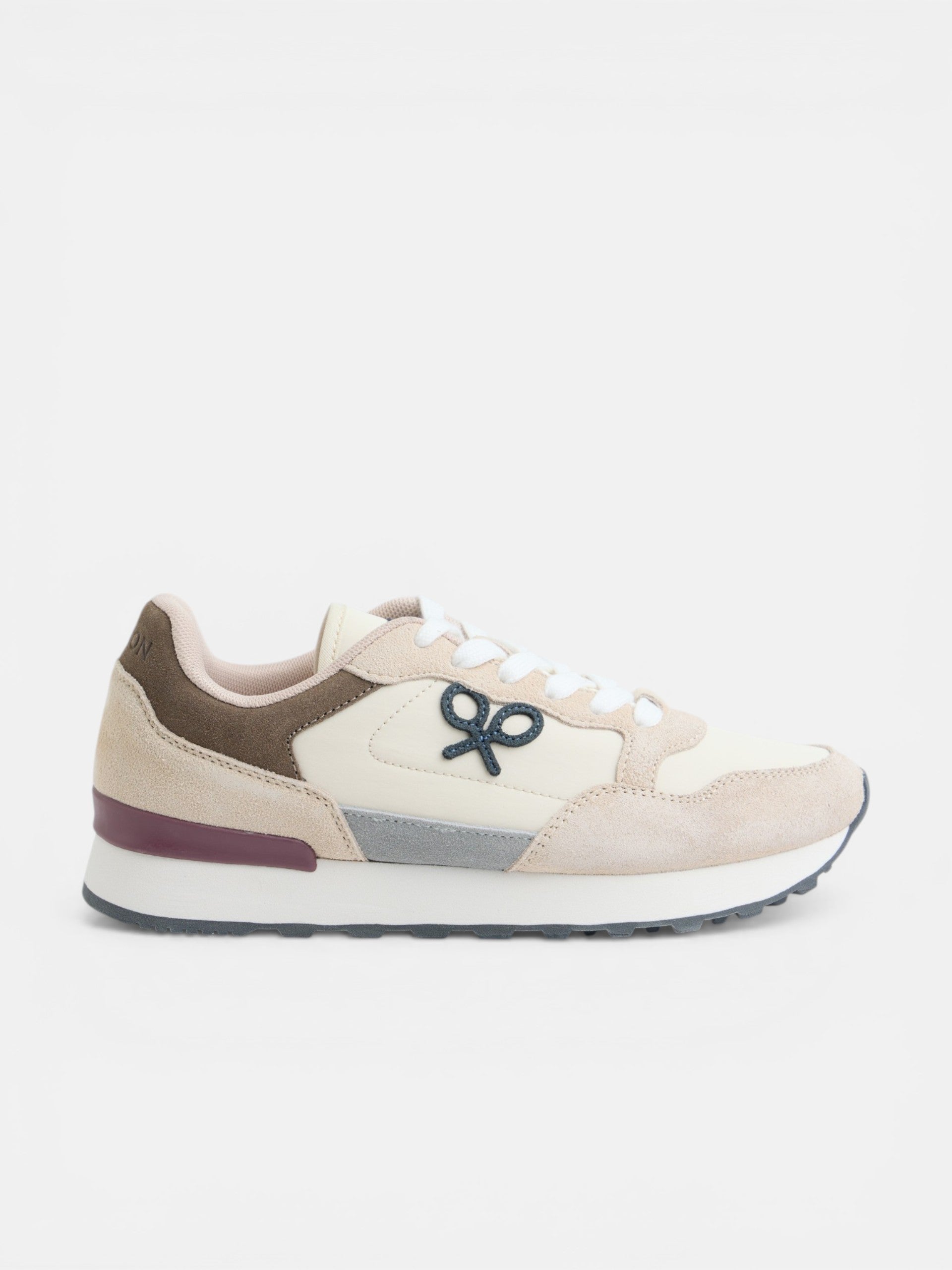 Zapatilla running style beige