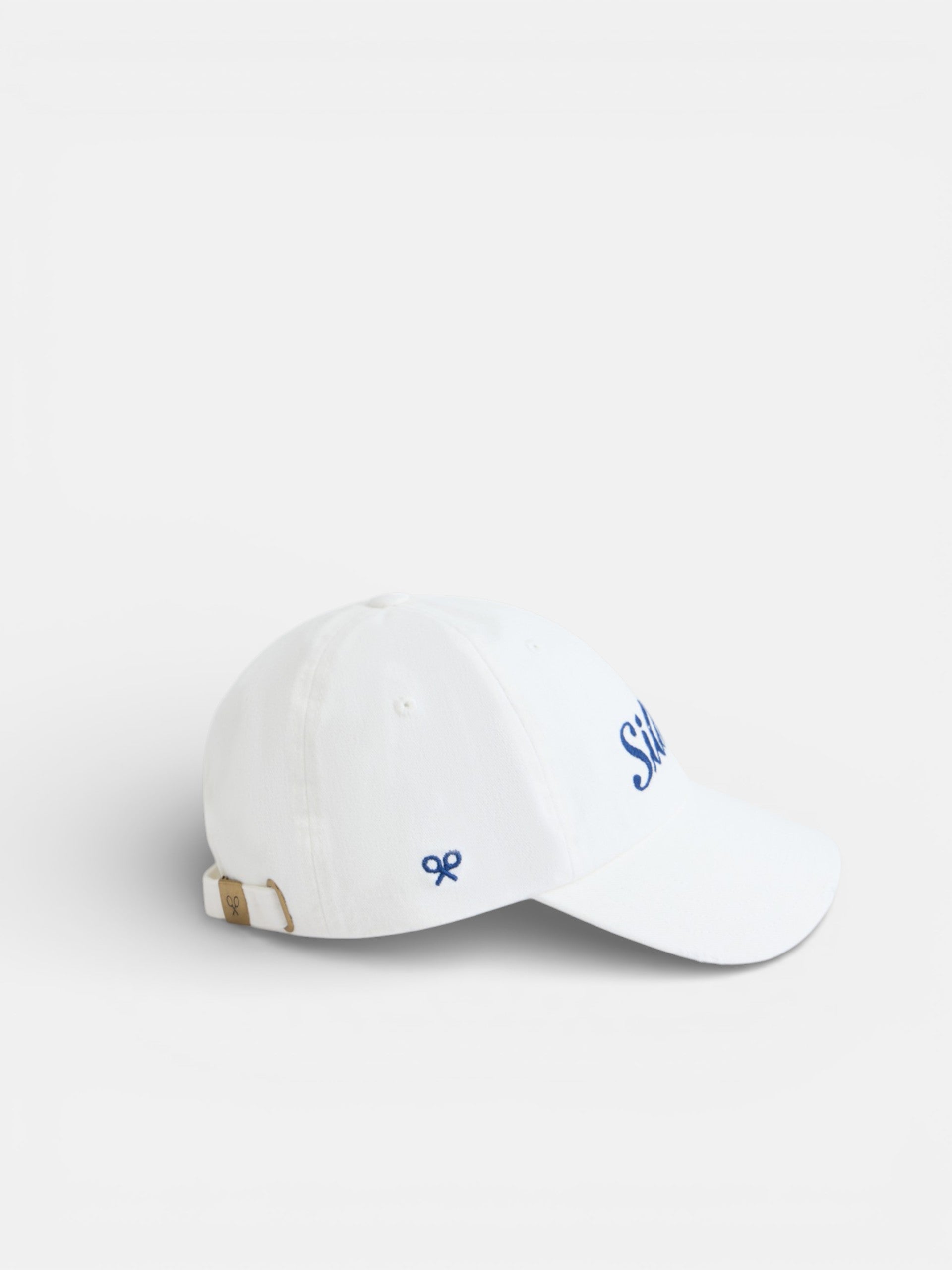 Medium stone embroidered cap