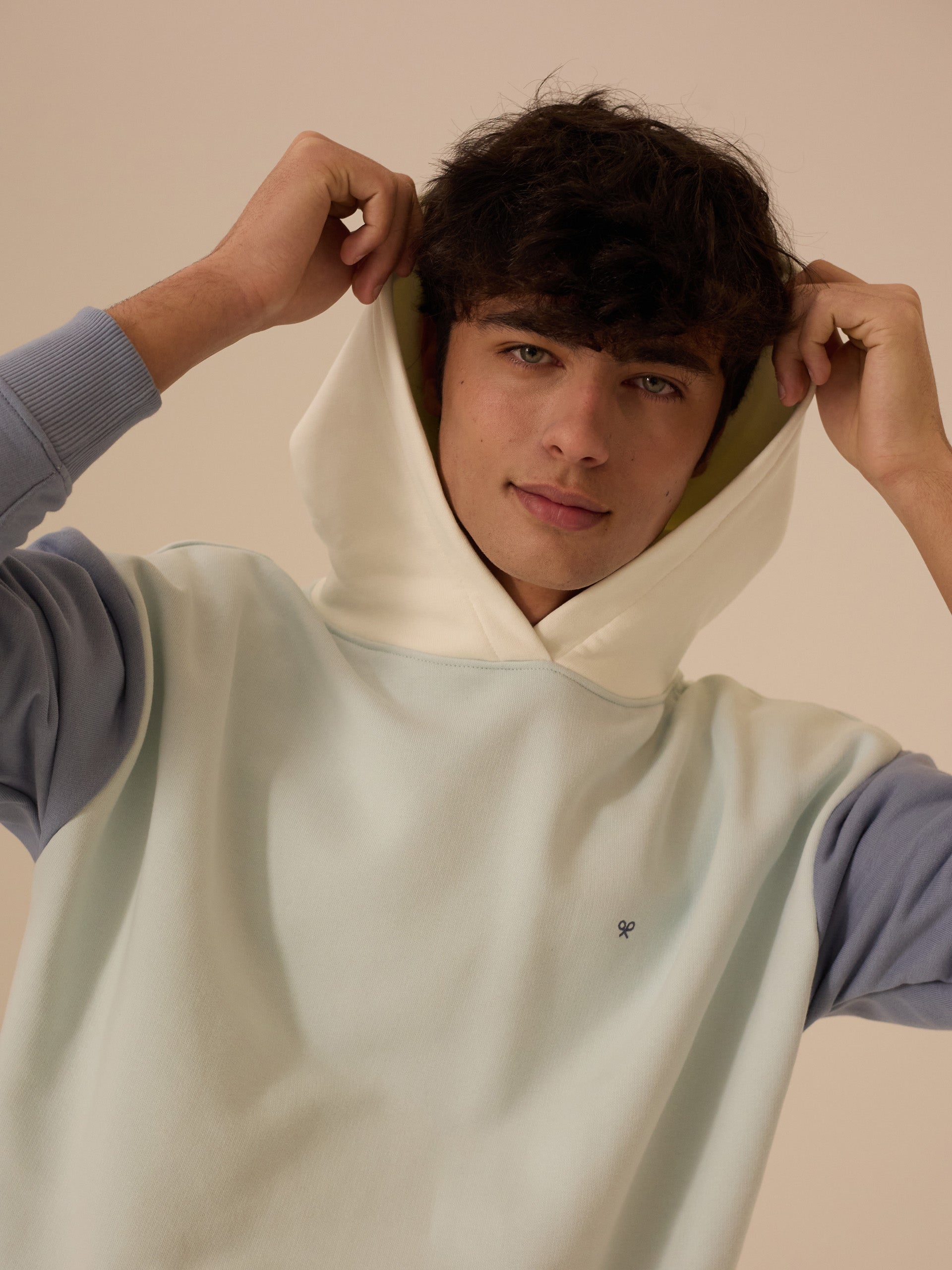 Sudadera capucha multicolor aguamarina