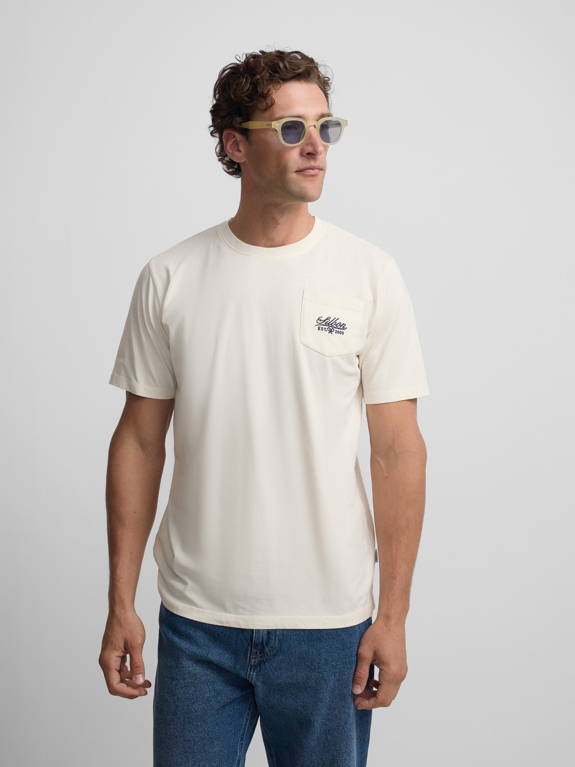 T-shirt poche garment dye blanc