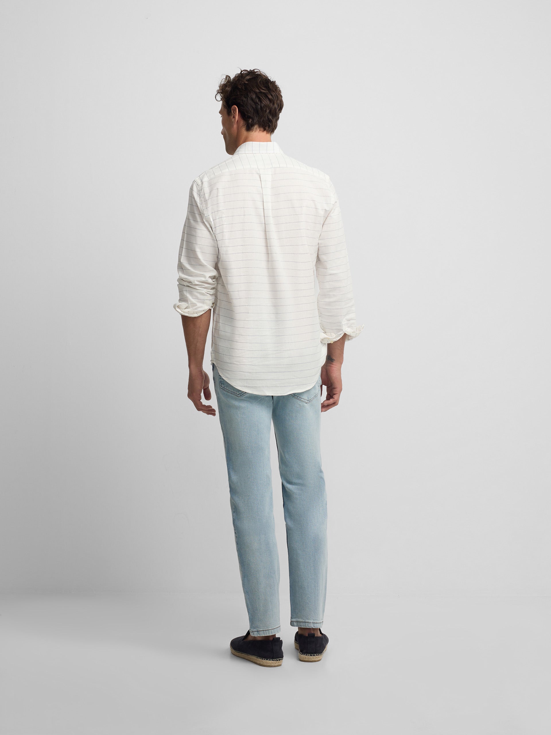 Chemise sport en lin à rayures larges bleues