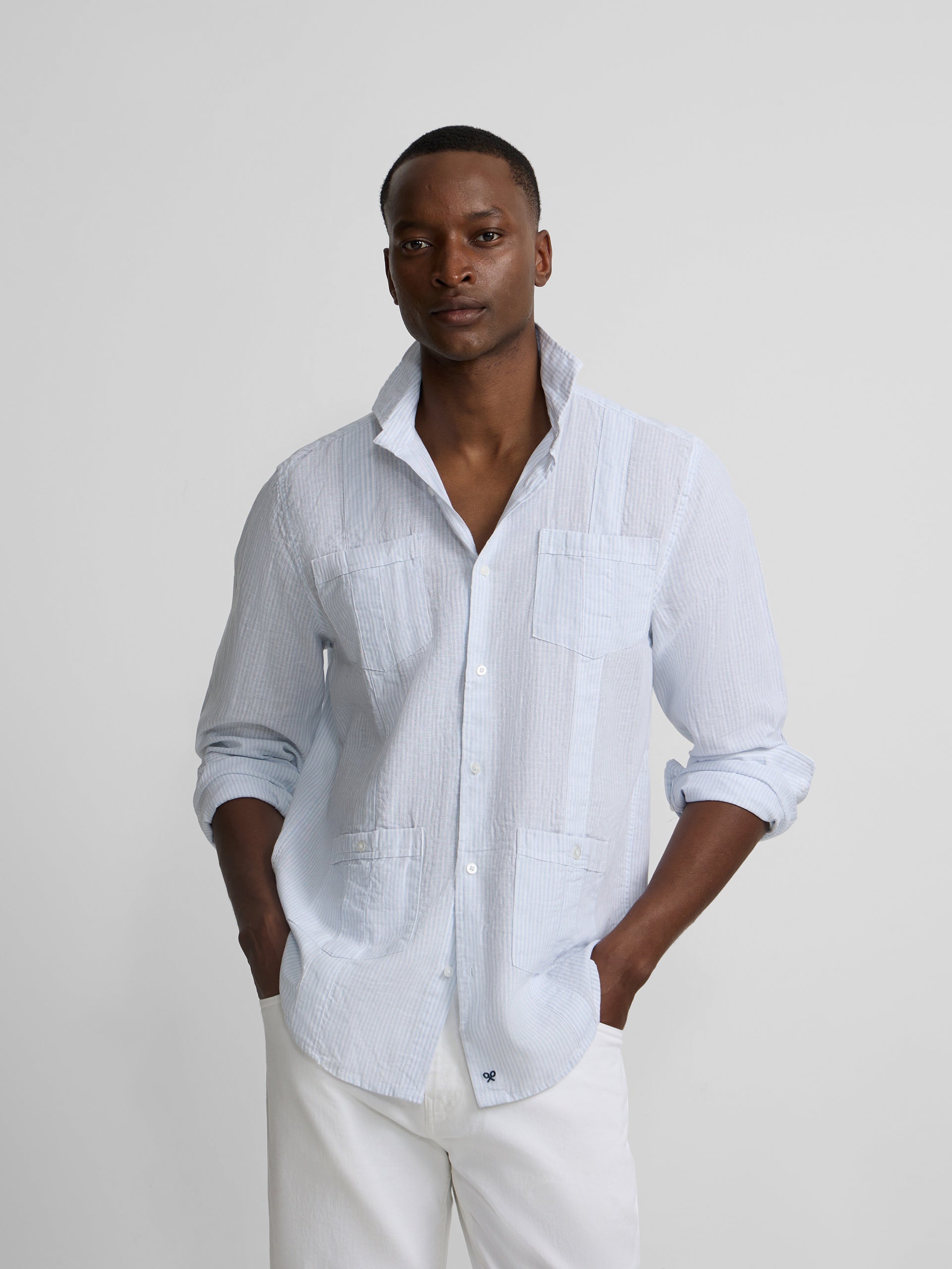 Guayabera sport lino rayas celeste
