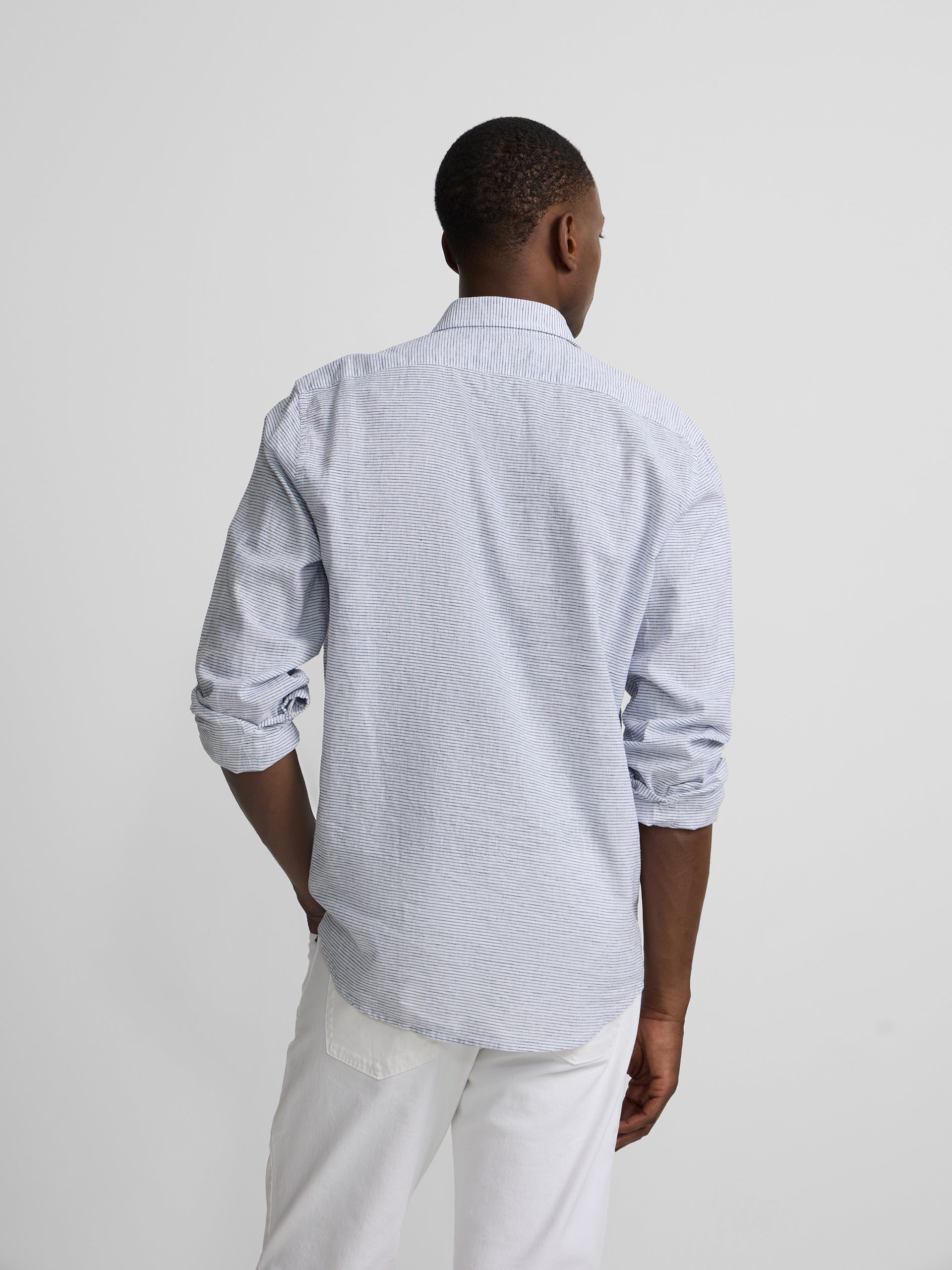 Sport linen polo with navy horizontal stripes