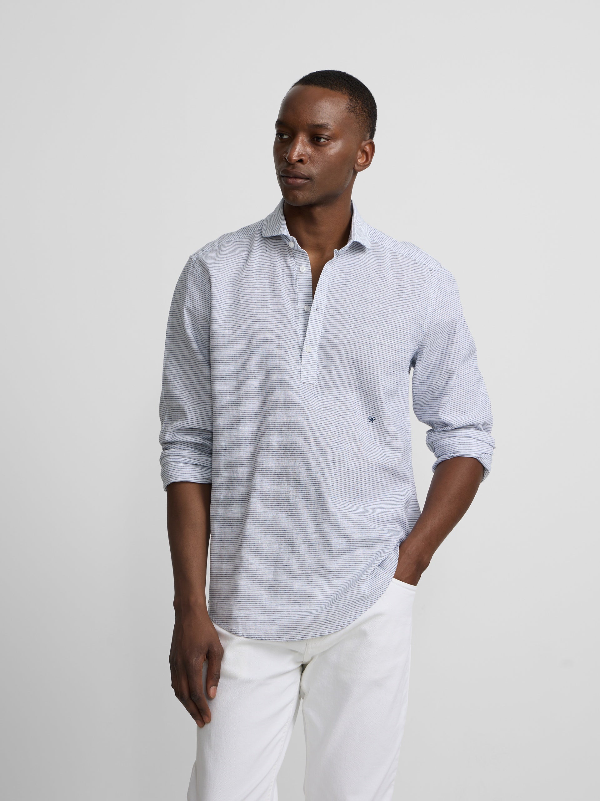 Sport linen polo with navy horizontal stripes