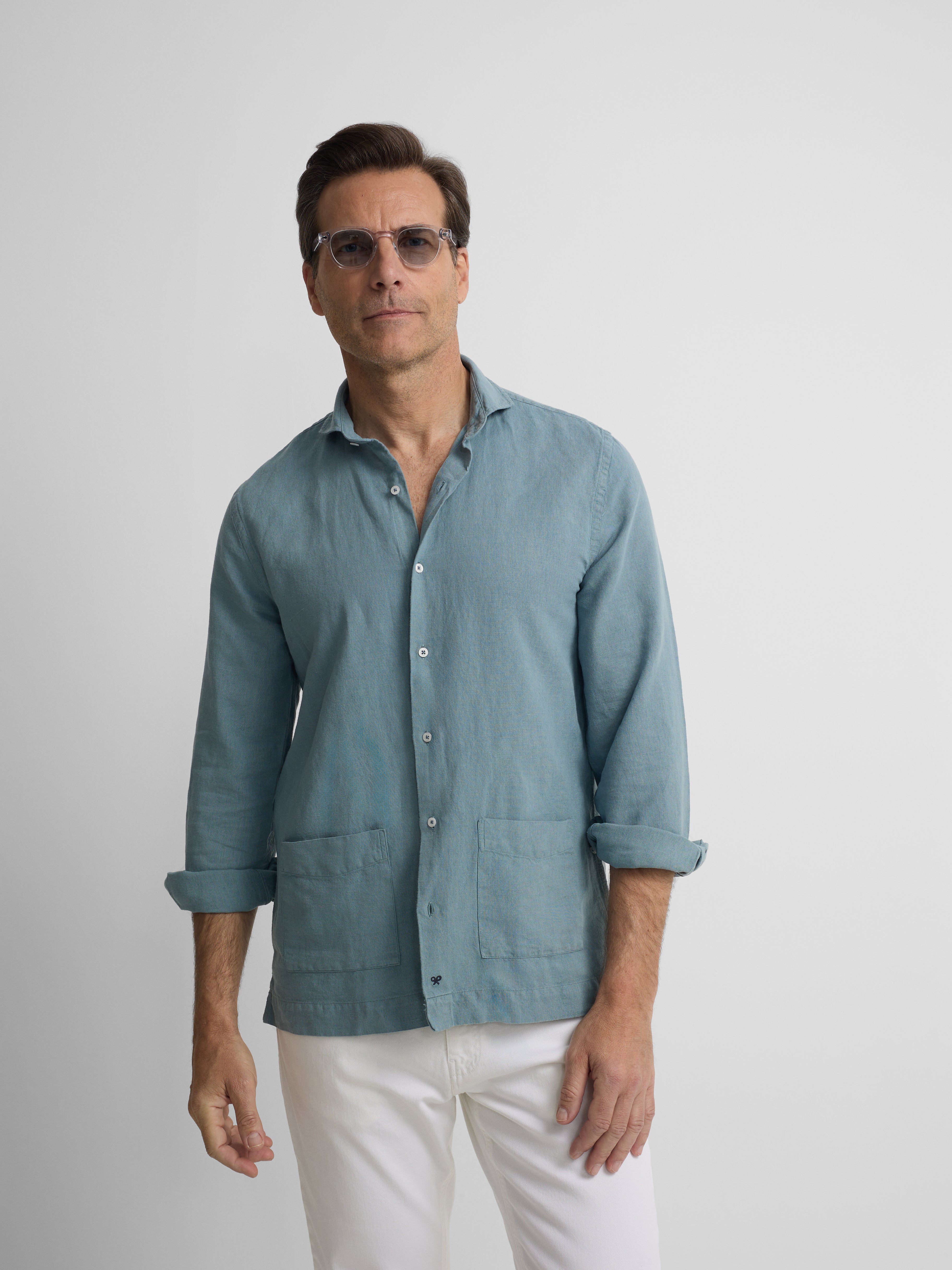 Camisa sport bolsos azul índigo