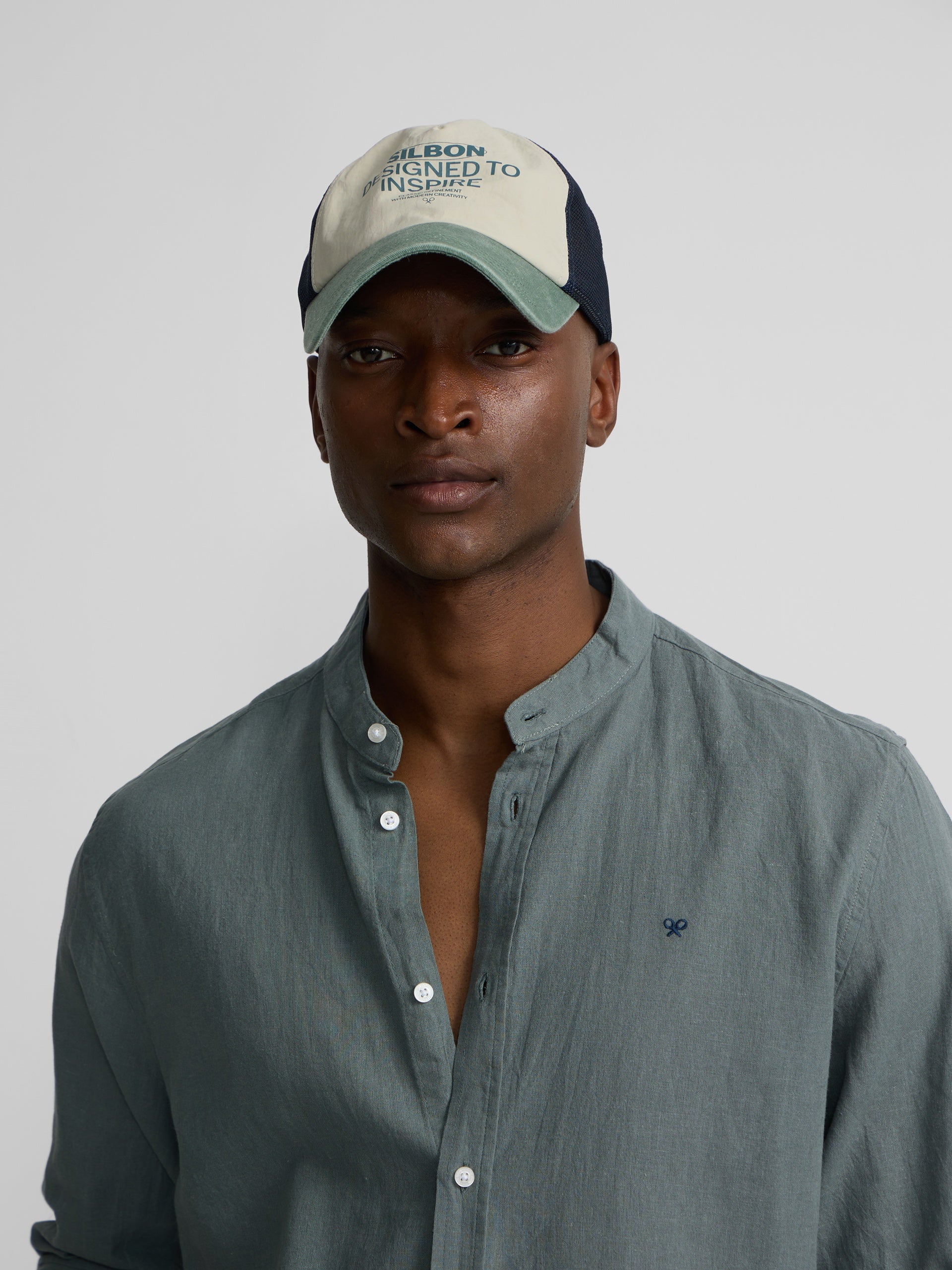 Camisa sport cuello mao verde