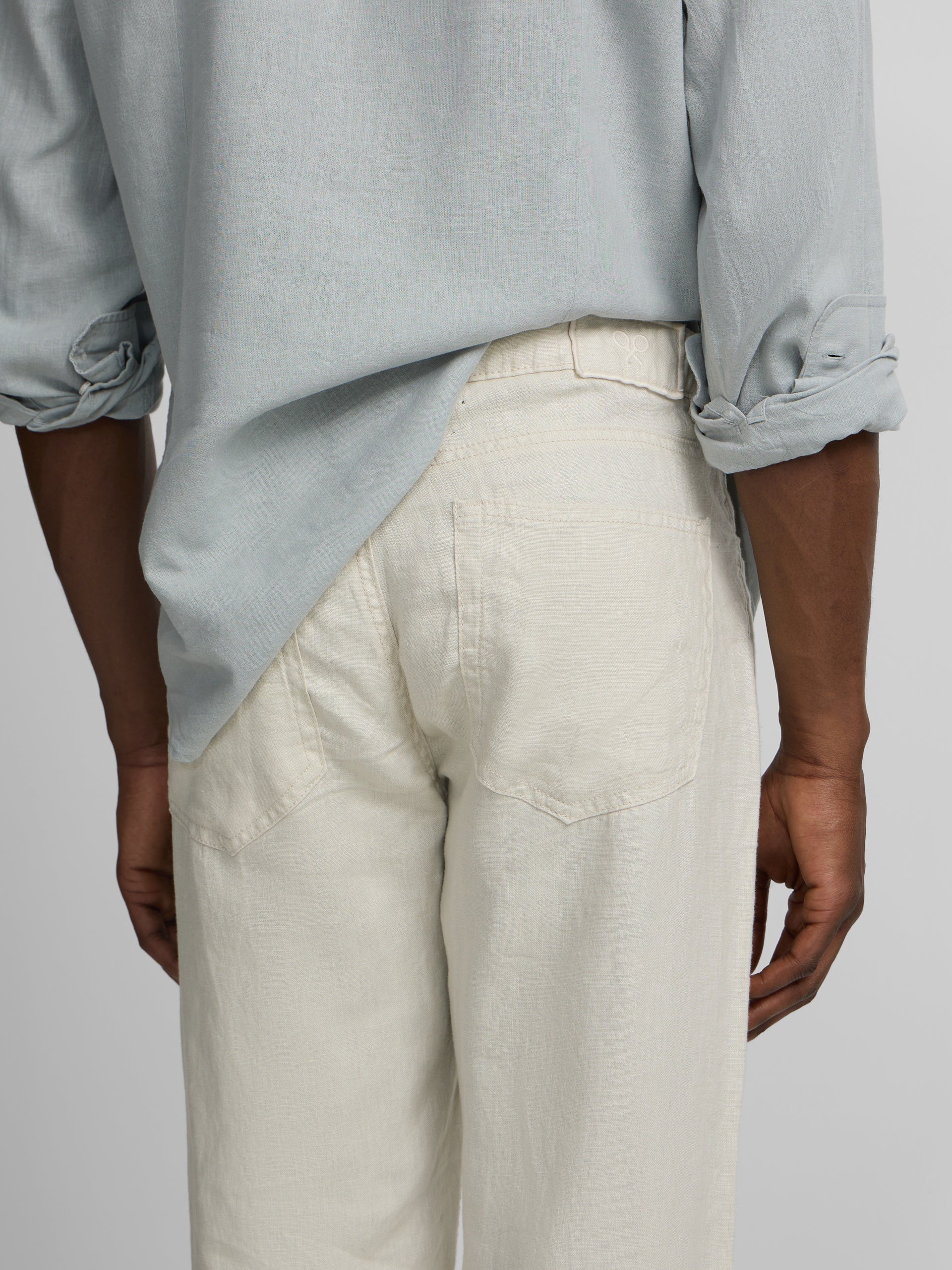 Pantalon sport cinco bolsillos lino piedra